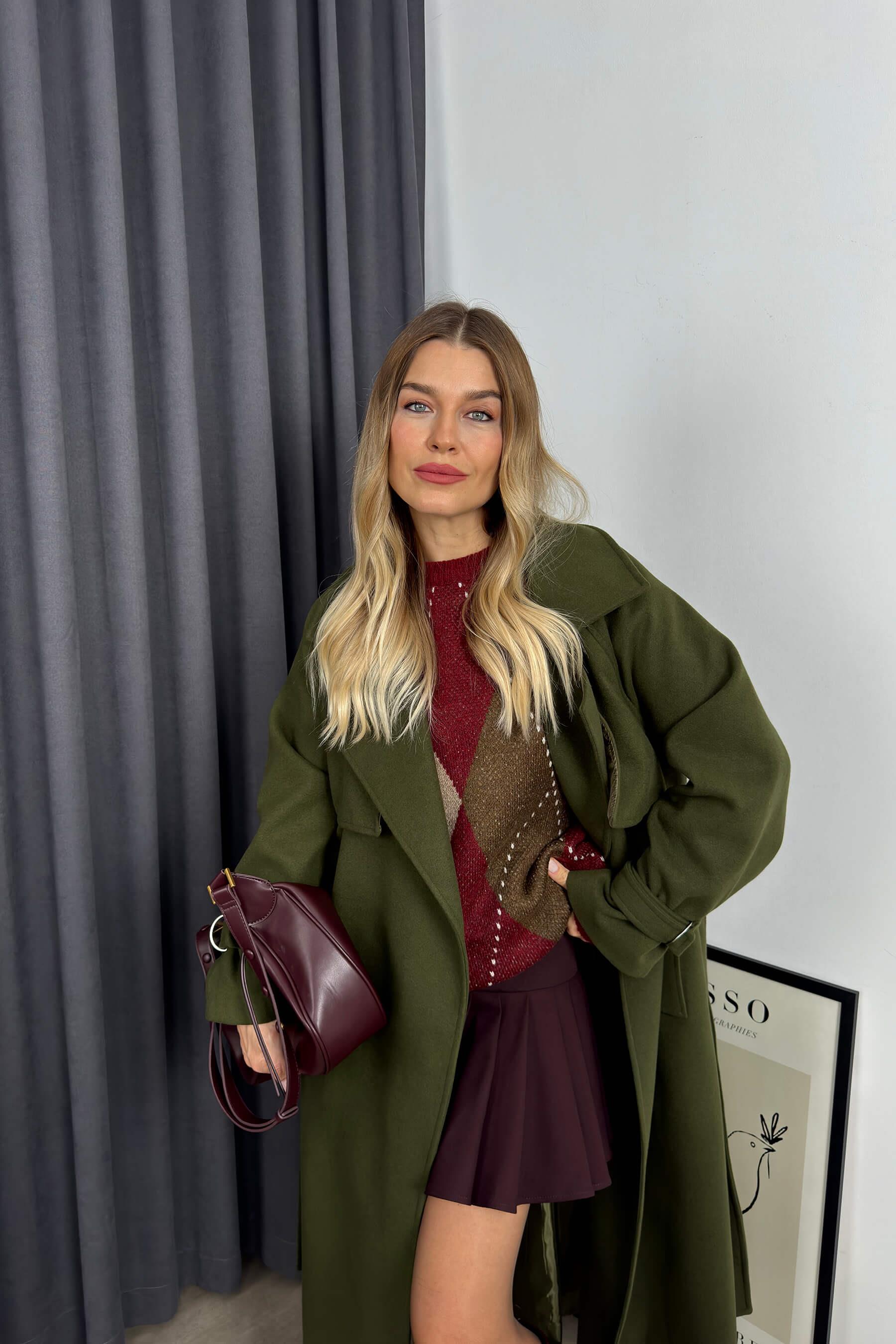 Haki Yeşili Kolları Kemerli Rüzgarlıklı Astarlı Oversize Yün Kaban