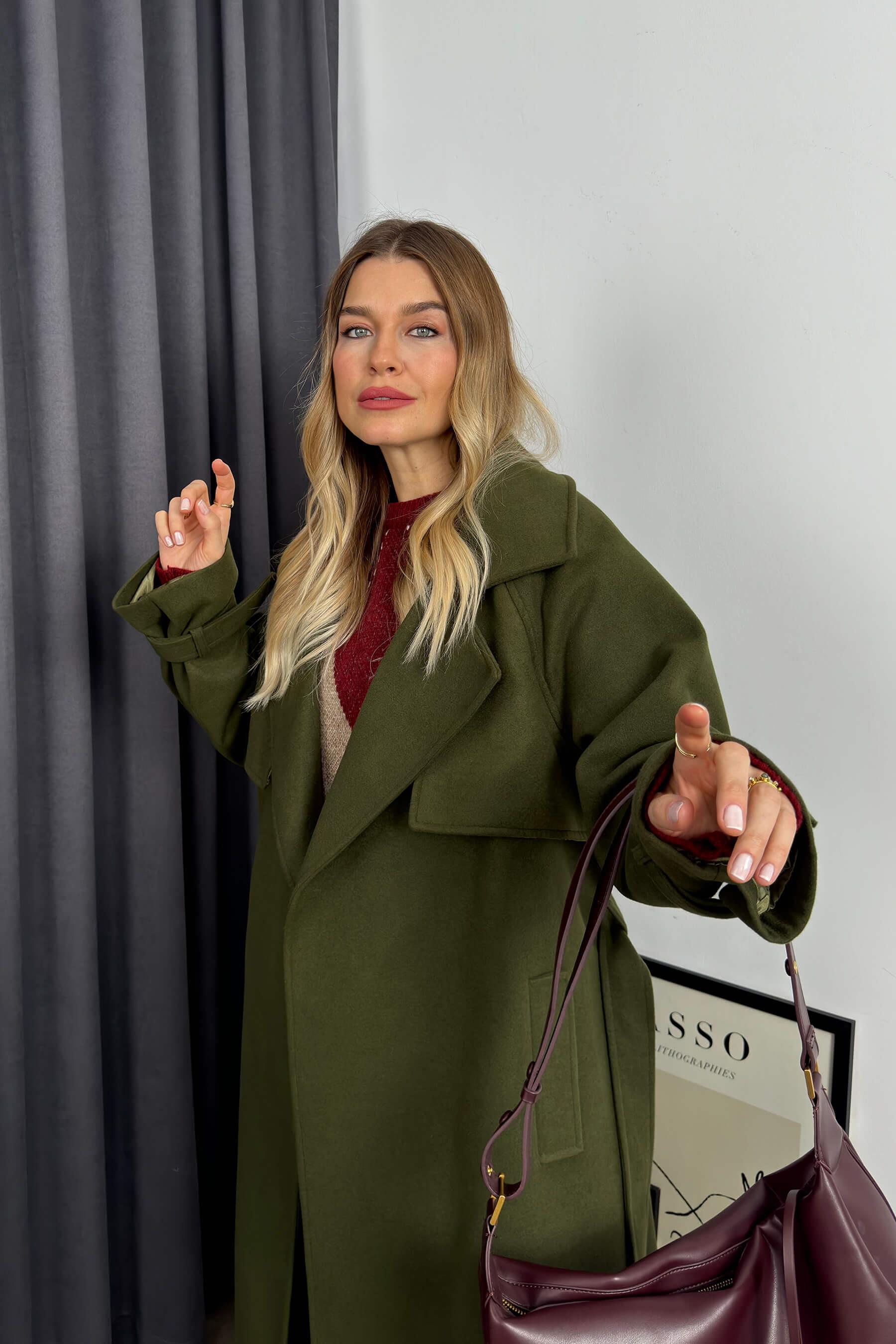 Haki Yeşili Kolları Kemerli Rüzgarlıklı Astarlı Oversize Yün Kaban