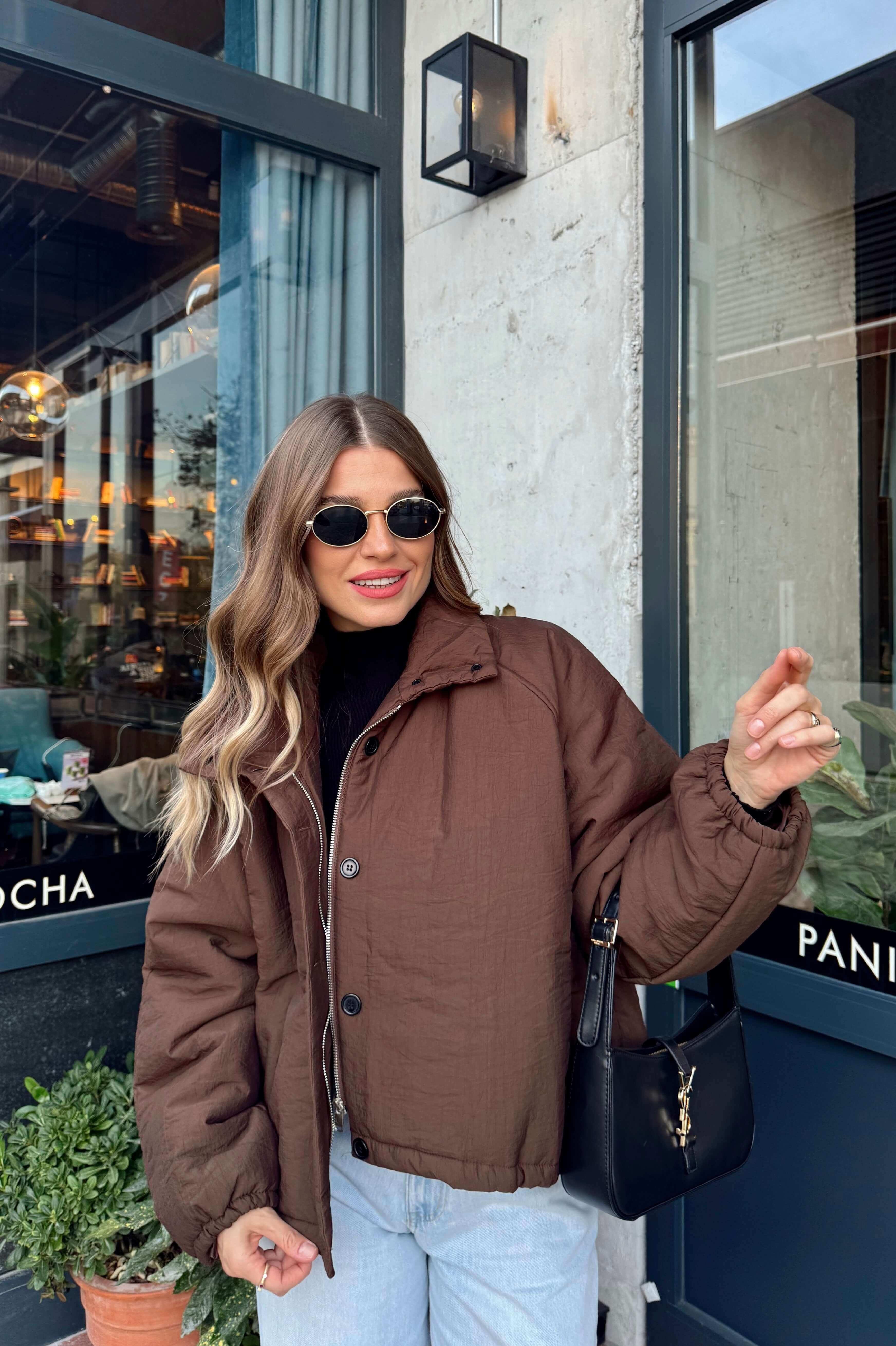 Kahverengi Beli Büzgülü Astarlı Oversize Şişme Mont