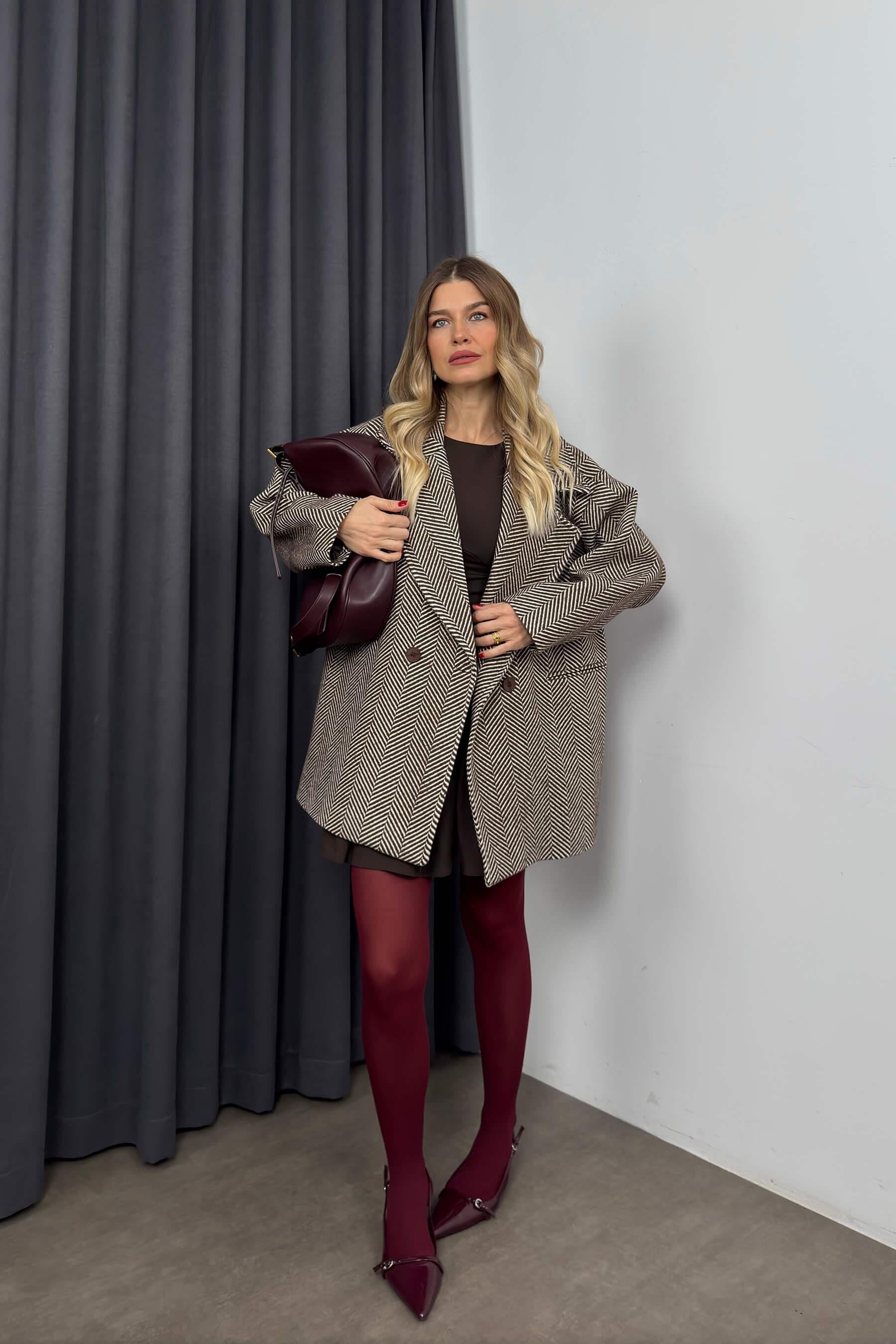 Kahverengi Beyaz Balıksırtı Astarlı Oversize Kaşe Kaban