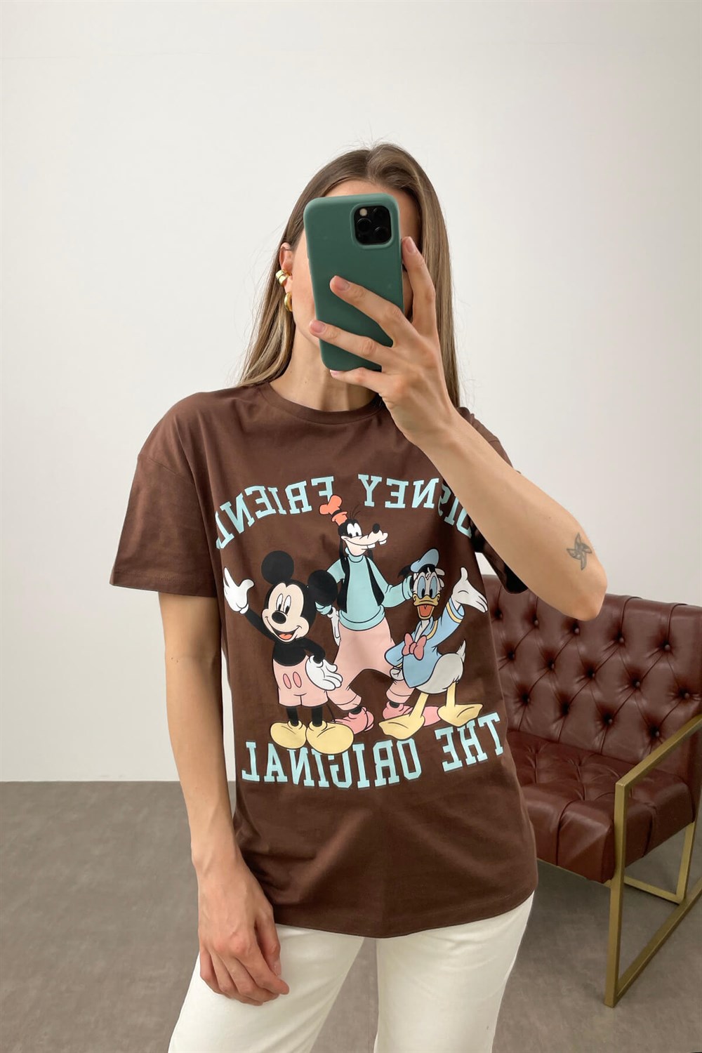 Kahverengi Disney Friend Baskı T-Shirt