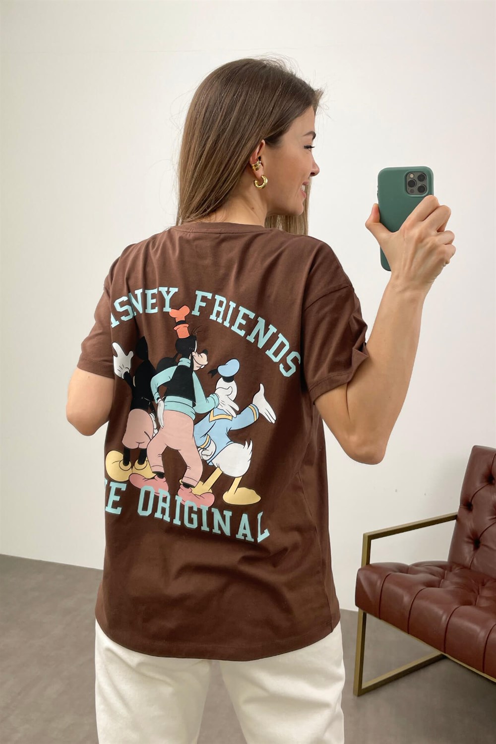 Kahverengi Disney Friend Baskı T-Shirt