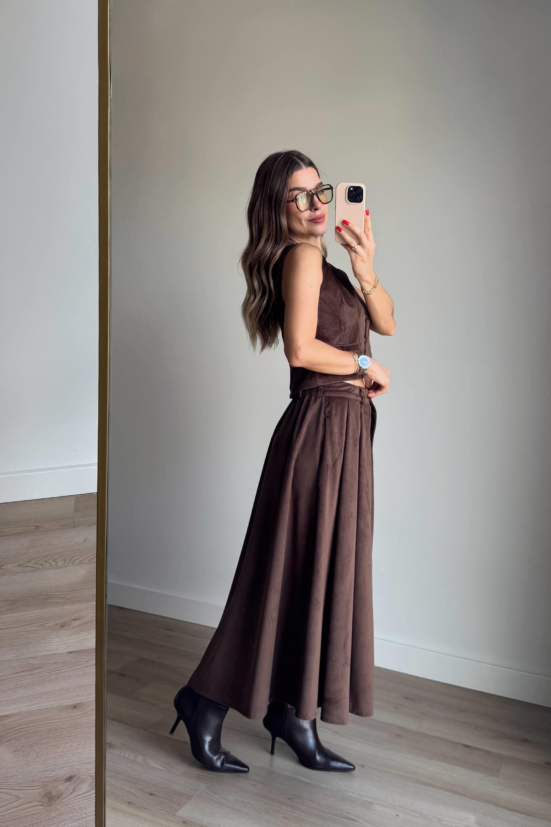 Kahverengi İnce Fitilli Yelek Etek Kadife Takım