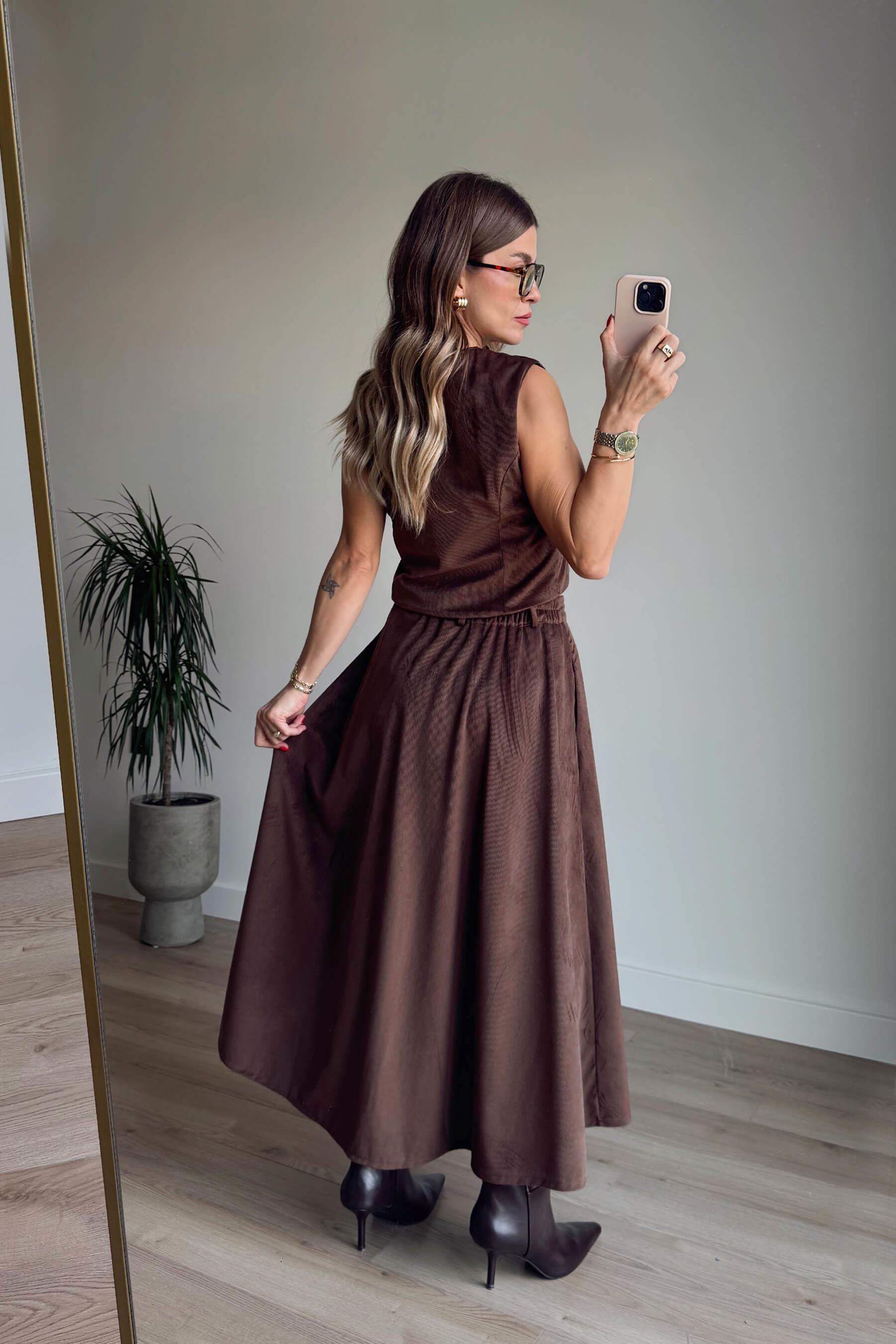 Kahverengi İnce Fitilli Yelek Etek Kadife Takım