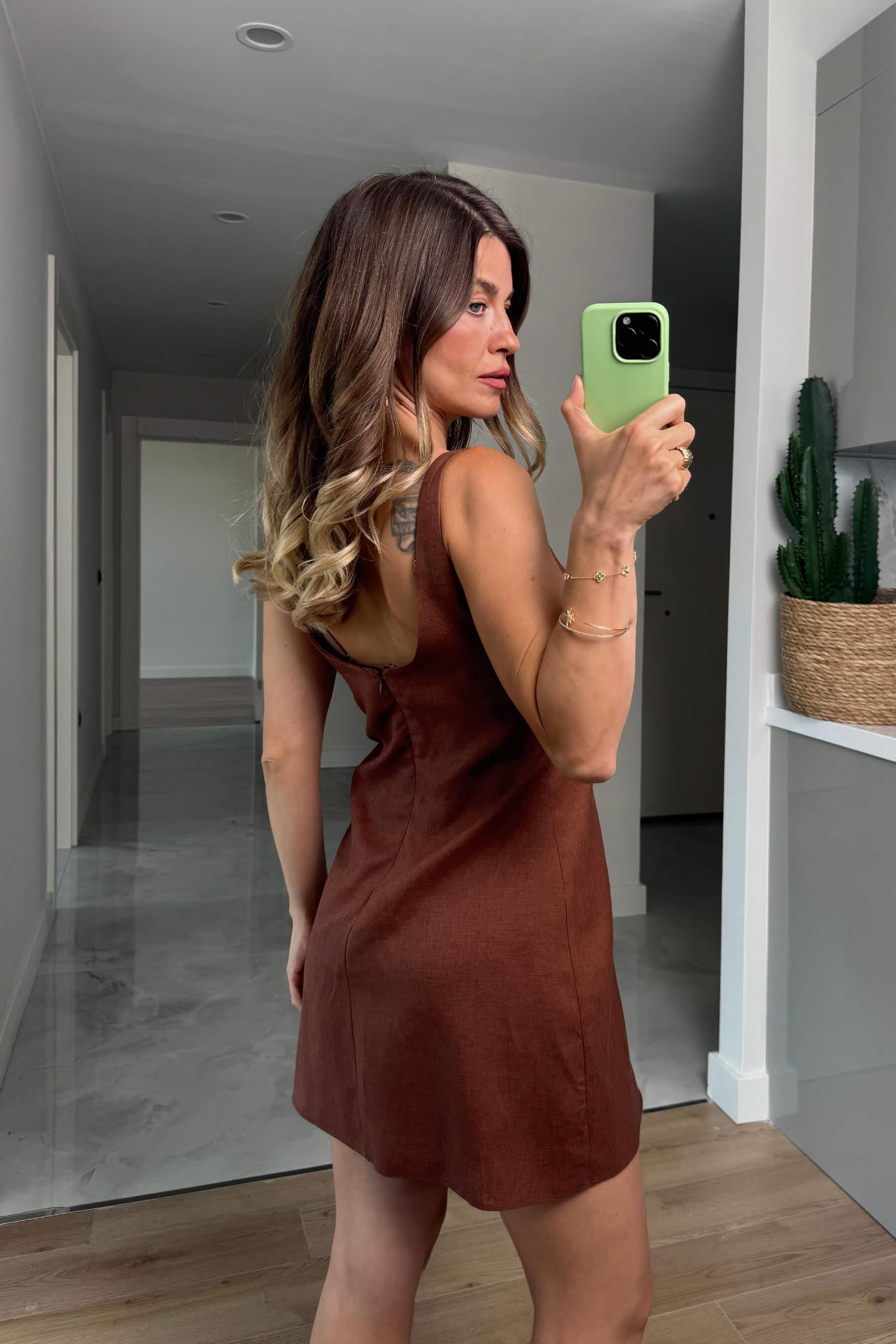 Kahverengi Kare Yaka Askılı Astarlı Premium Keten Elbise