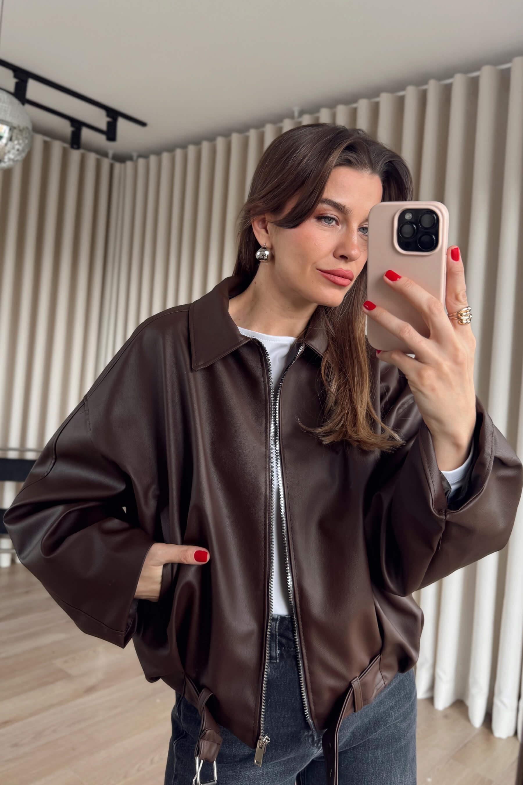 Kahverengi Kemer Detaylı Astarlı Oversize Bomber Deri Ceket