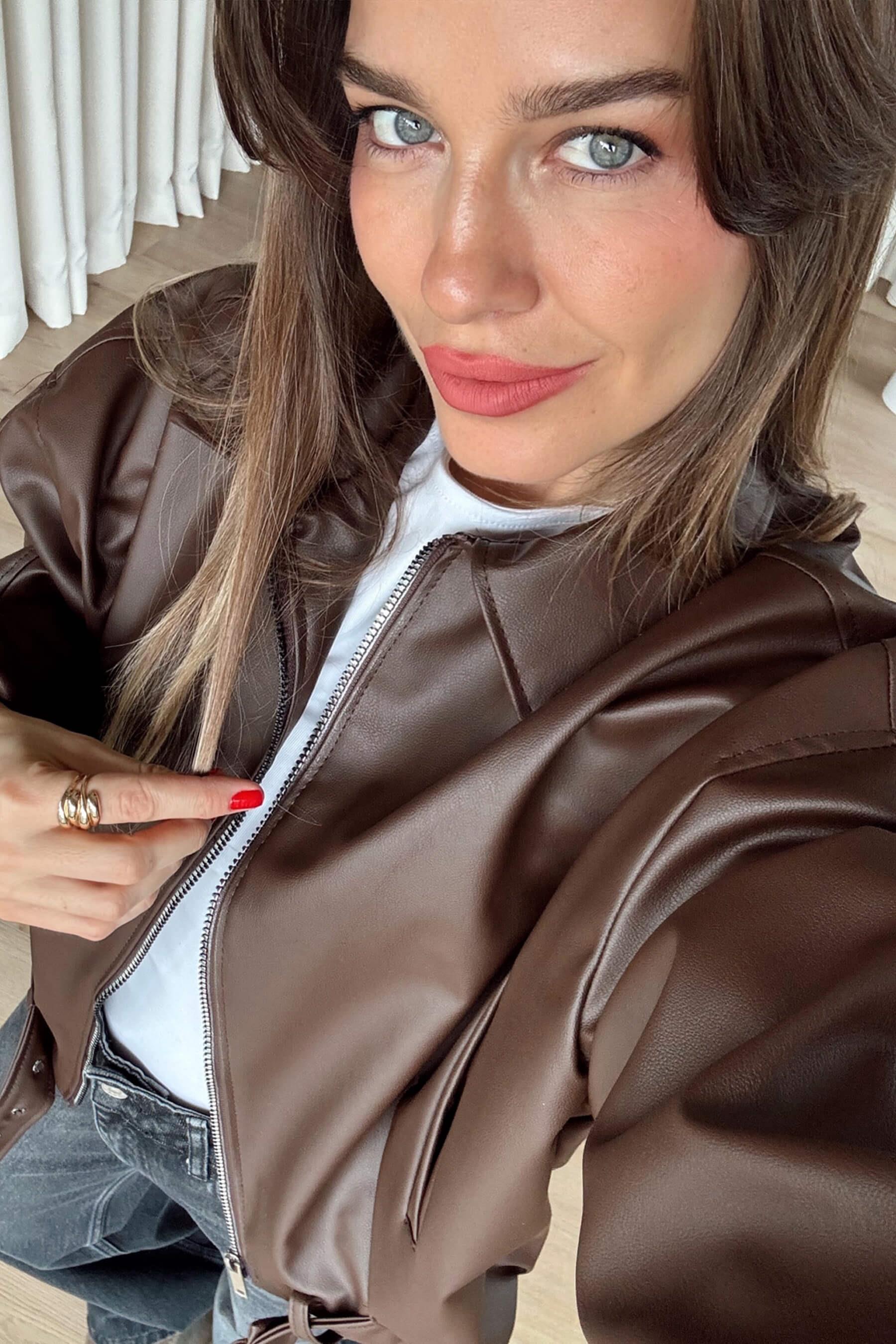 Kahverengi Kemer Detaylı Astarlı Oversize Bomber Deri Ceket