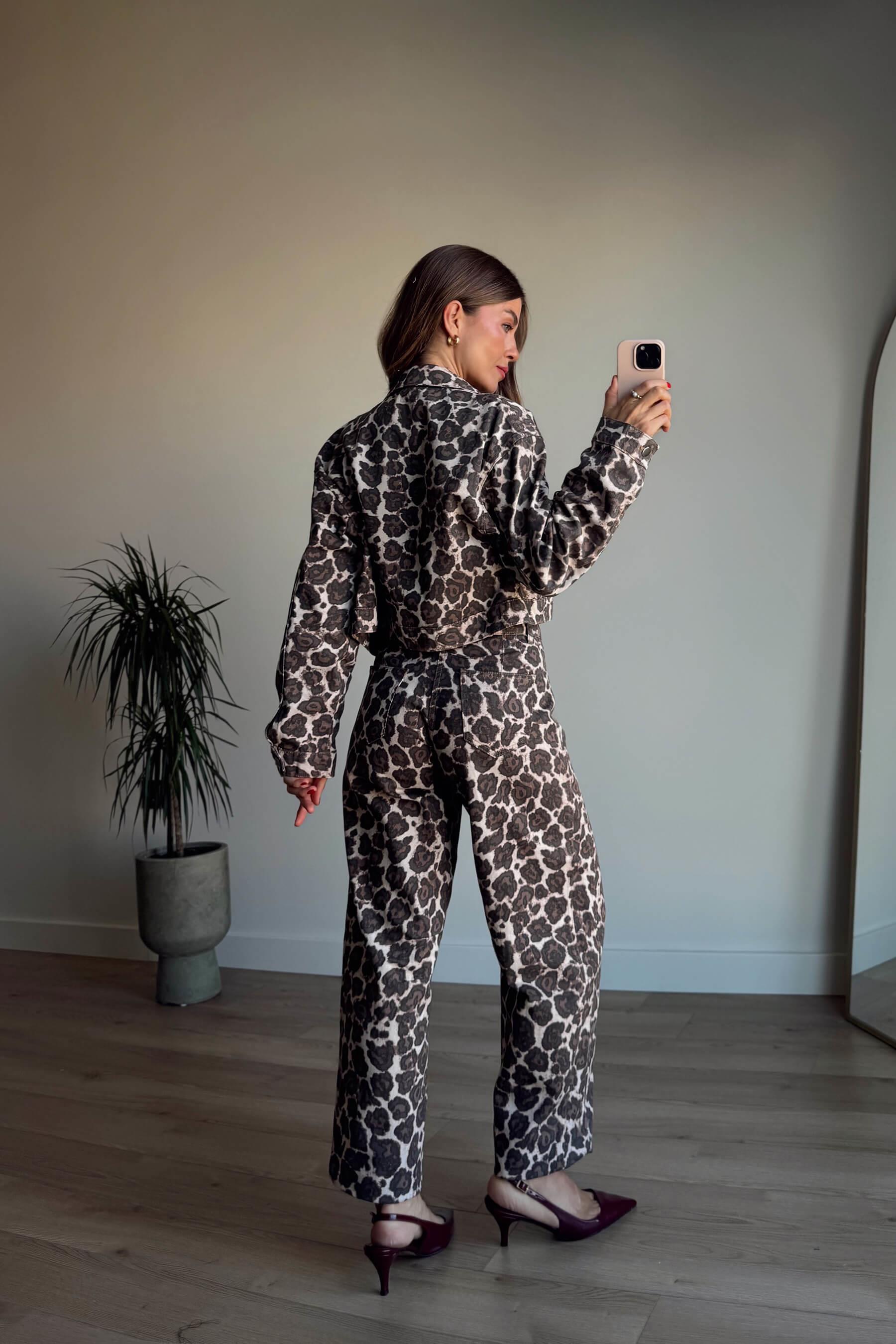 Kahverengi Leopar Desenli Ceket Jean Takım