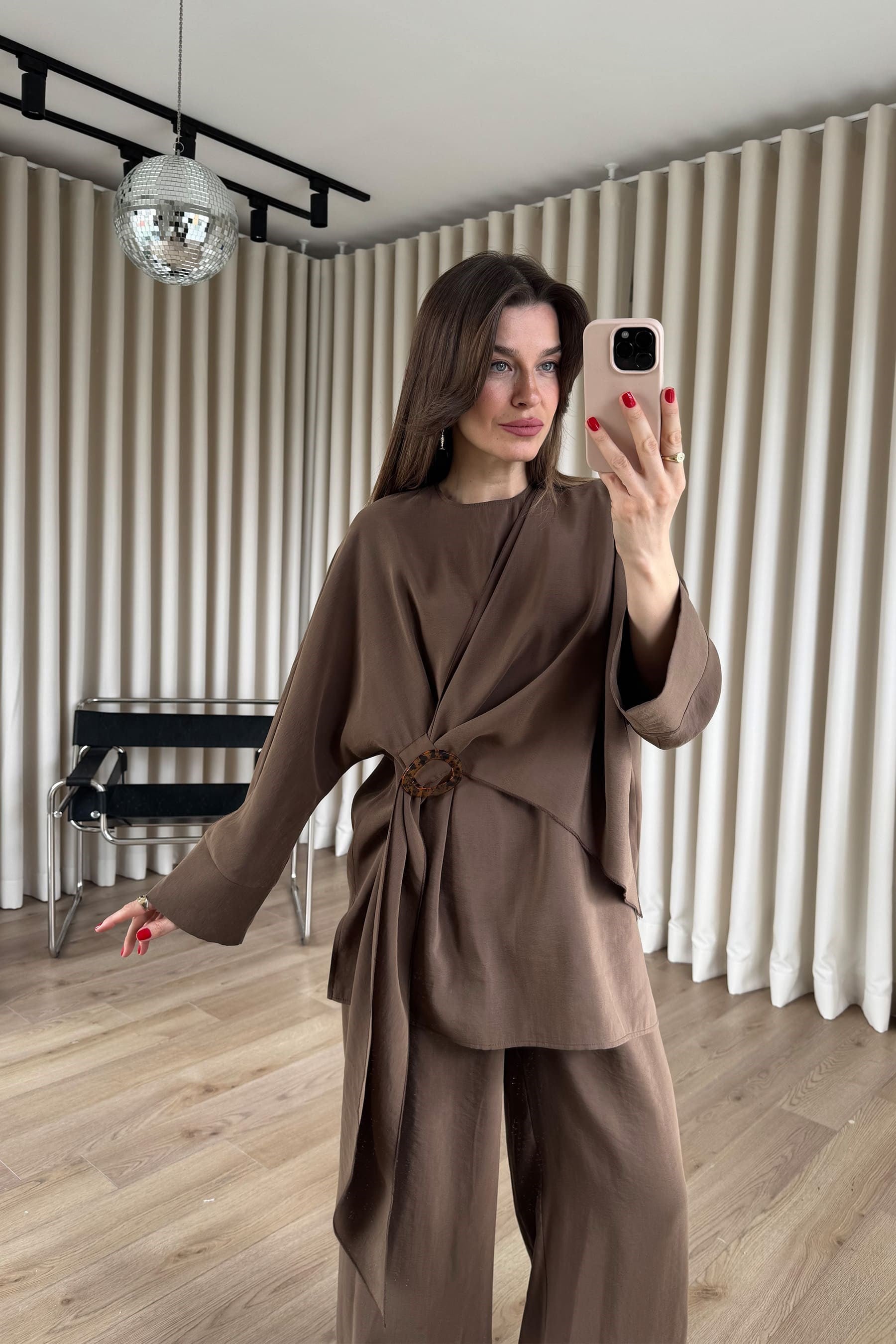Kahverengi Şal Model Toka Detaylı Modal Pantolon Bluz Takım