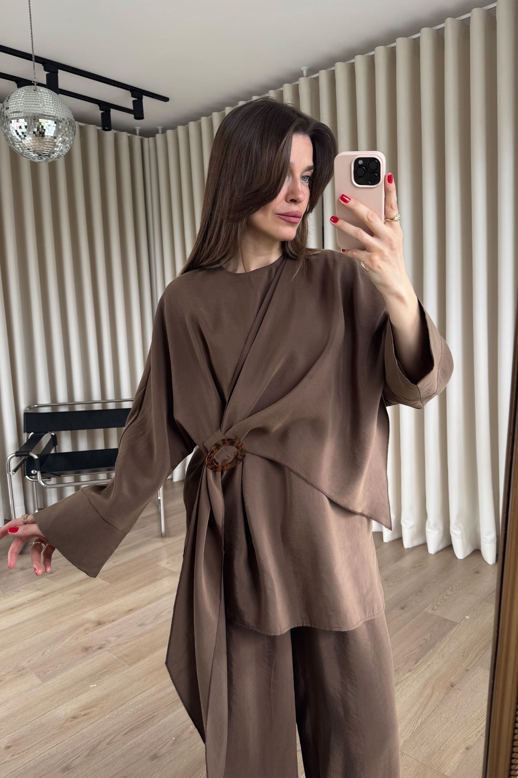Kahverengi Şal Model Toka Detaylı Modal Pantolon Bluz Takım