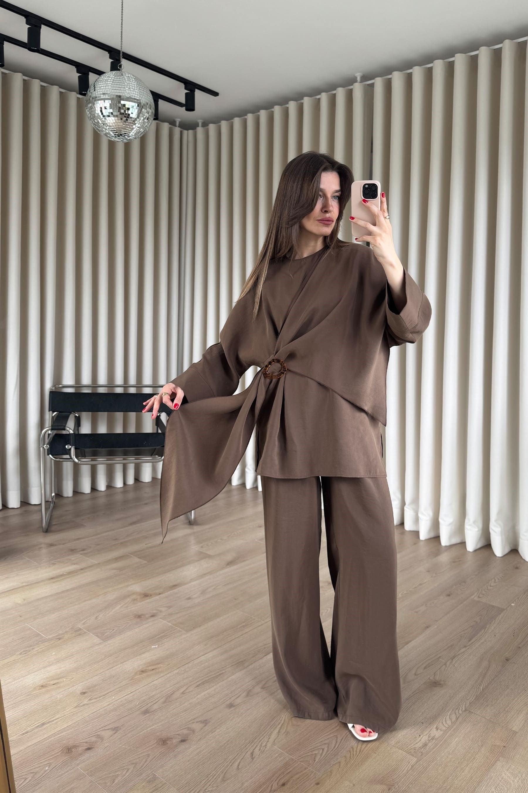 Kahverengi Şal Model Toka Detaylı Modal Pantolon Bluz Takım