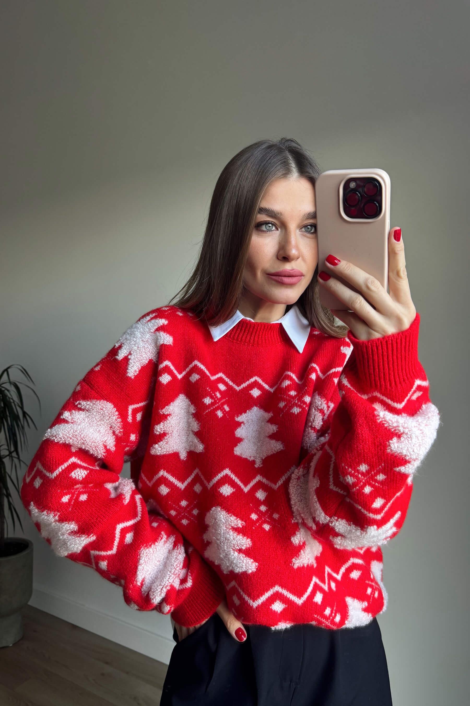 Kırmızı Beyaz Çam Ağaçlı Triko Kazak