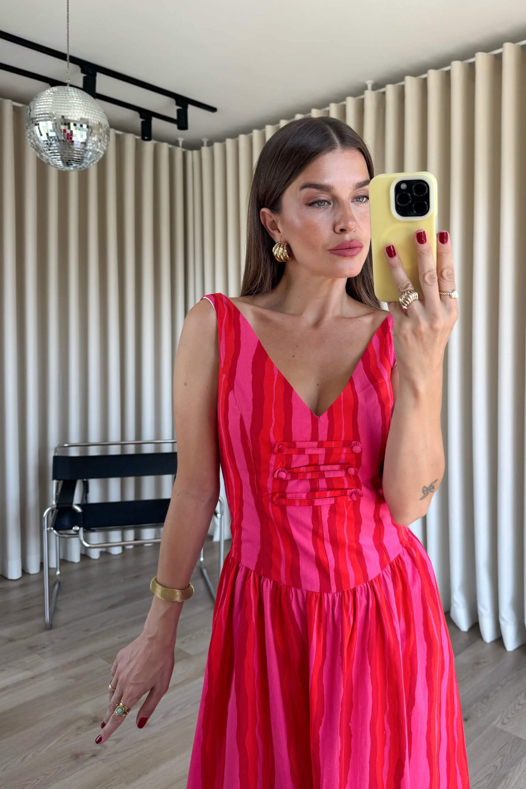 Kırmızı Pembe Şerit Detaylı Kalın Askılı Poplin Elbise