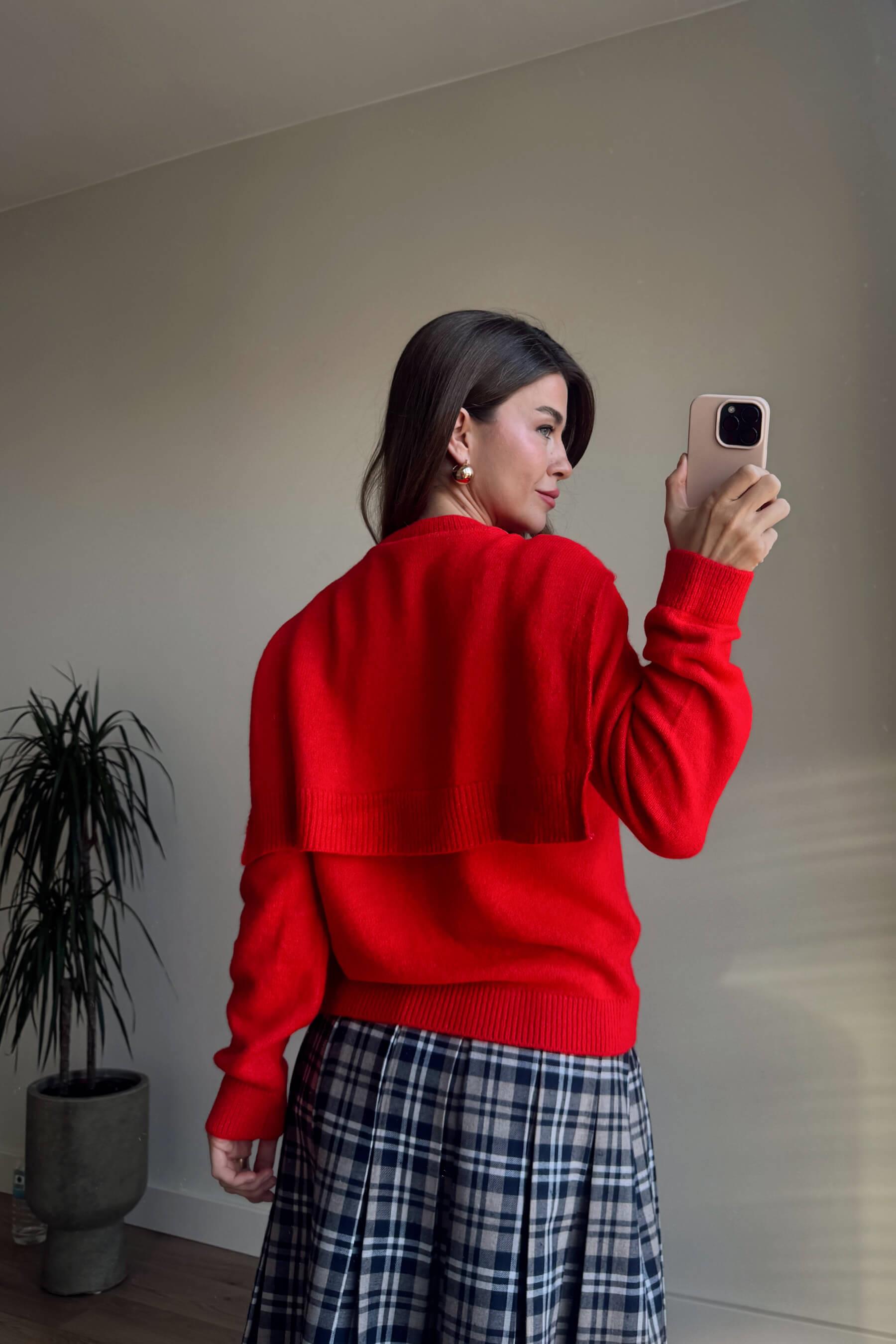 Kırmızı Şal Detaylı Triko Kazak