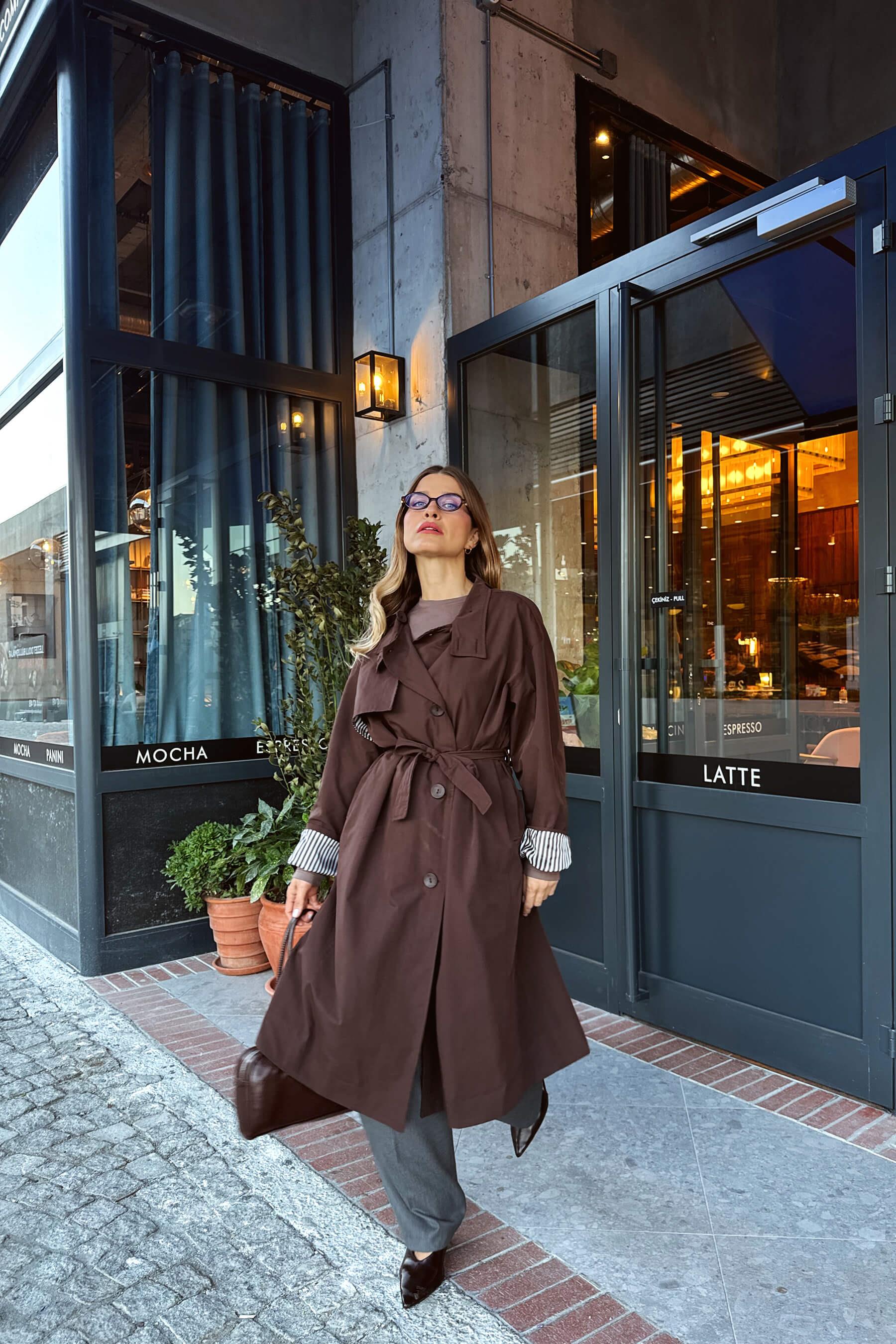 Koyu Kahve Kuşaklı Astarlı Maxi Boy Oversize Trençkot