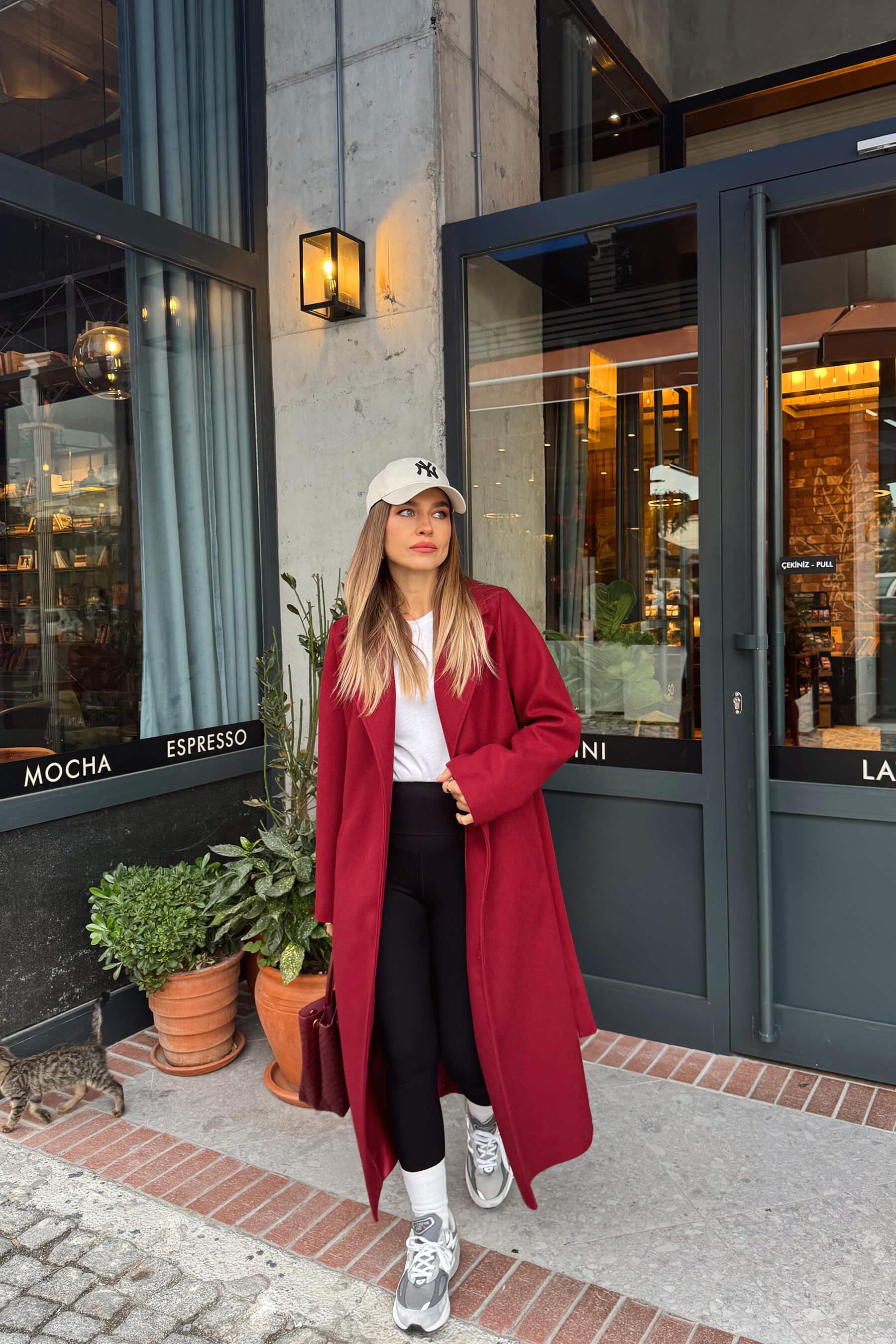 Koyu Kırmızı Astarlı Kaşe Kaban