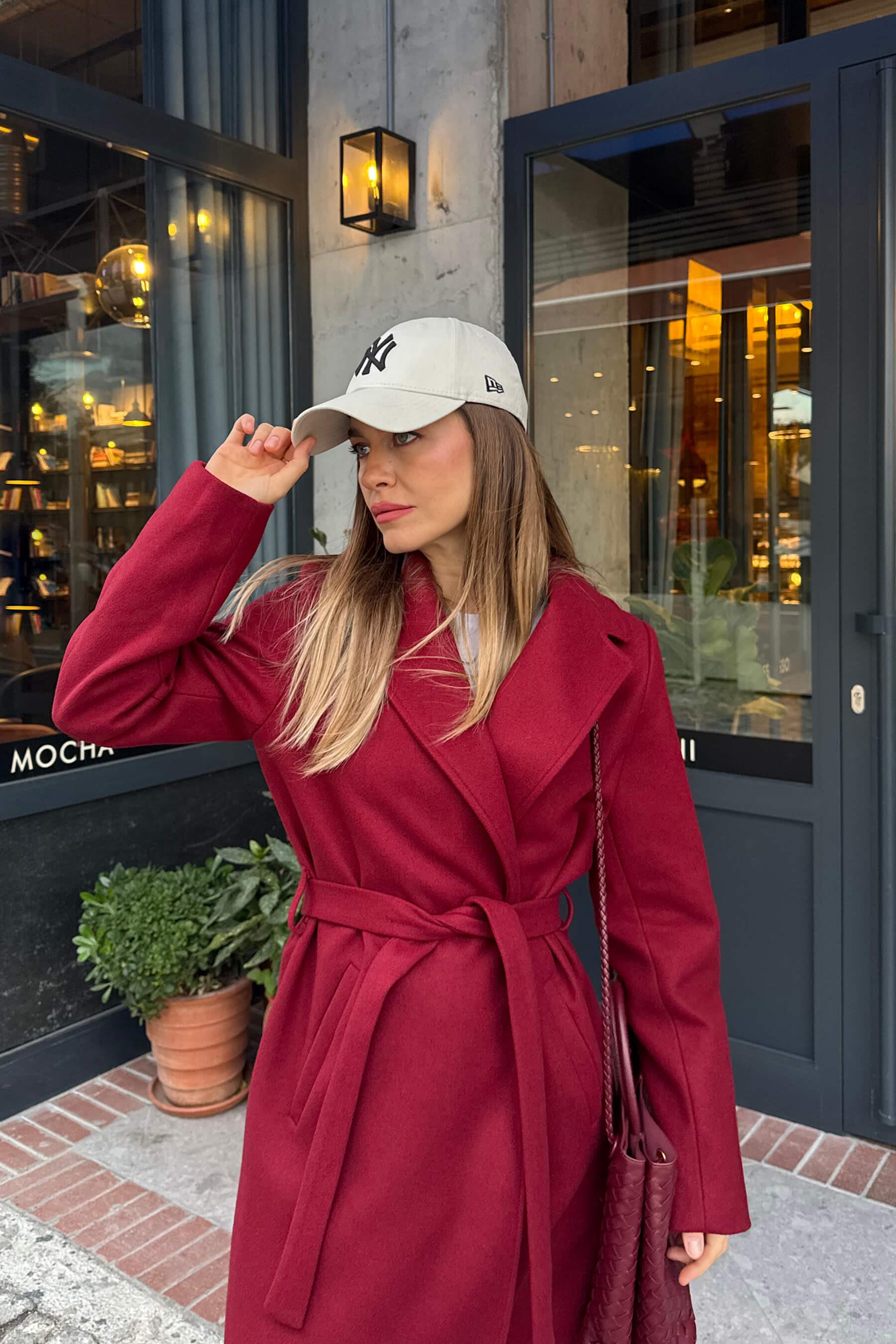 Koyu Kırmızı Astarlı Kaşe Kaban