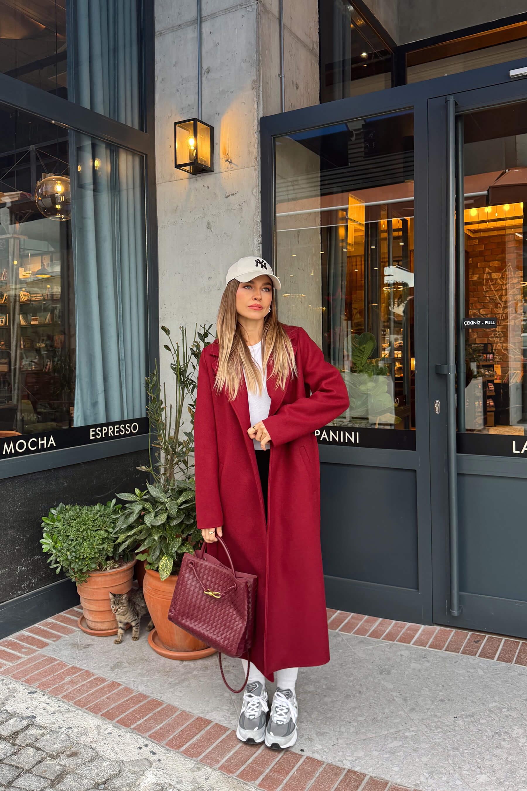 Koyu Kırmızı Astarlı Kaşe Kaban