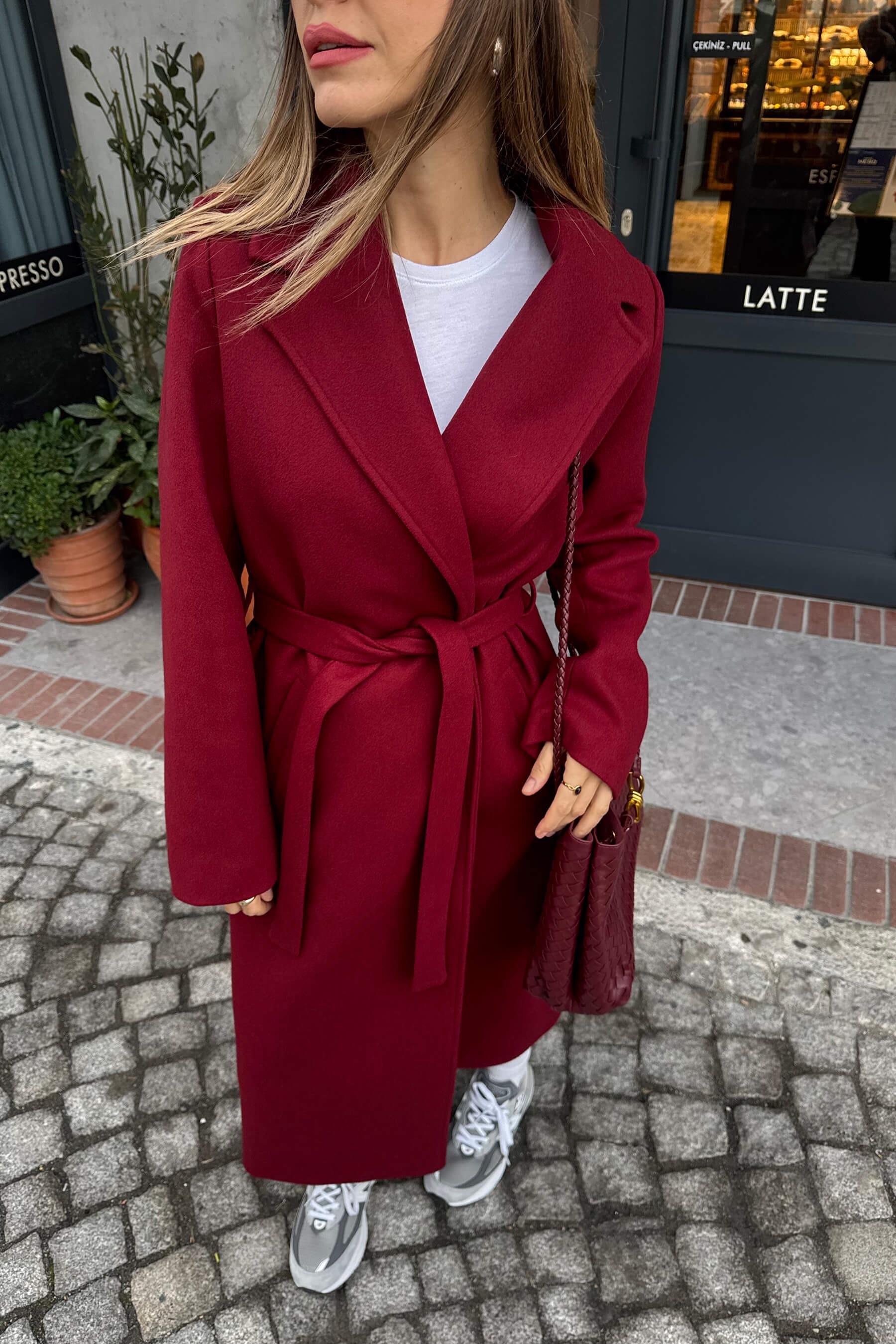 Koyu Kırmızı Astarlı Kaşe Kaban