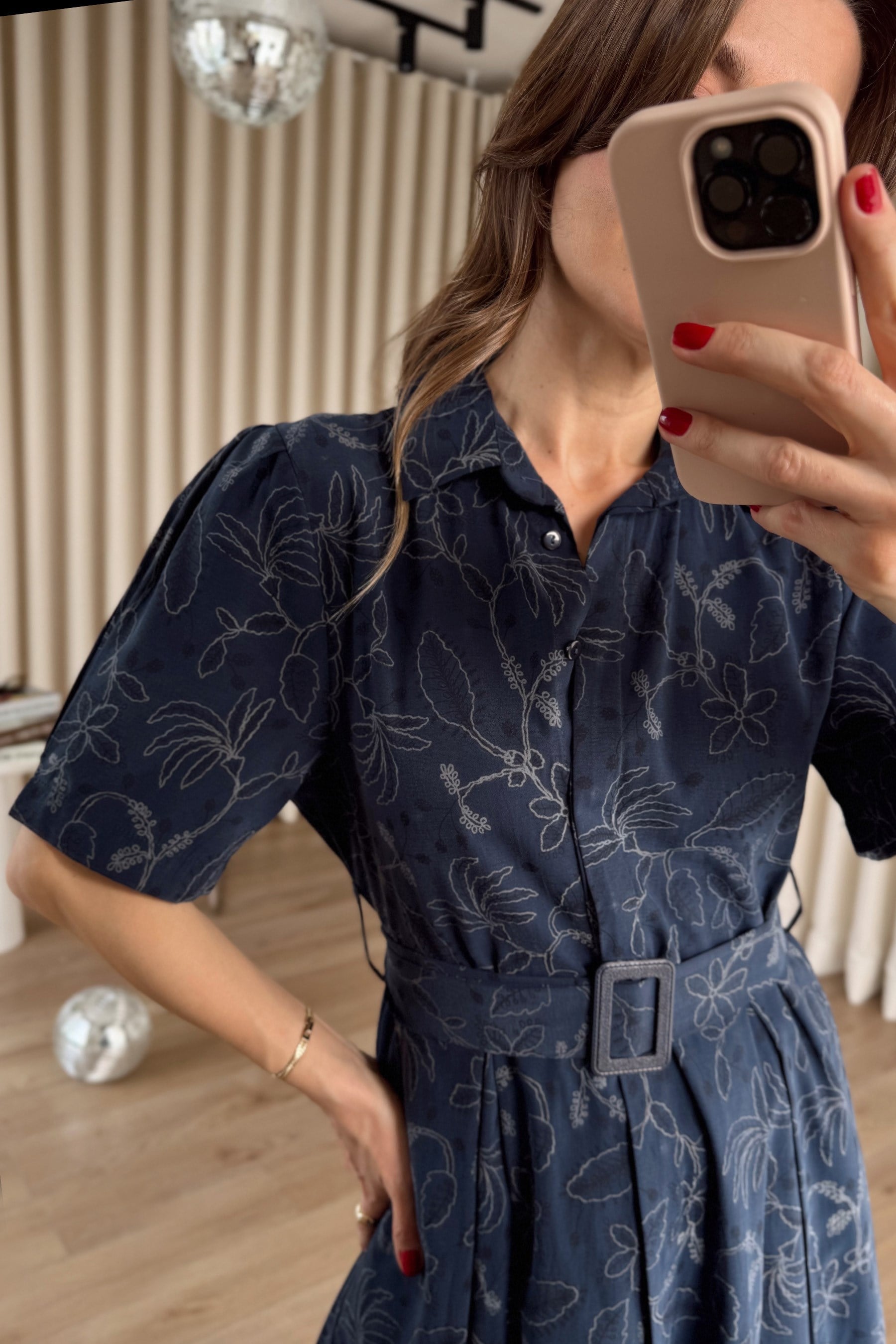 Lacivert Bej Çiçek Desenli Kemerli Gömlek Elbise