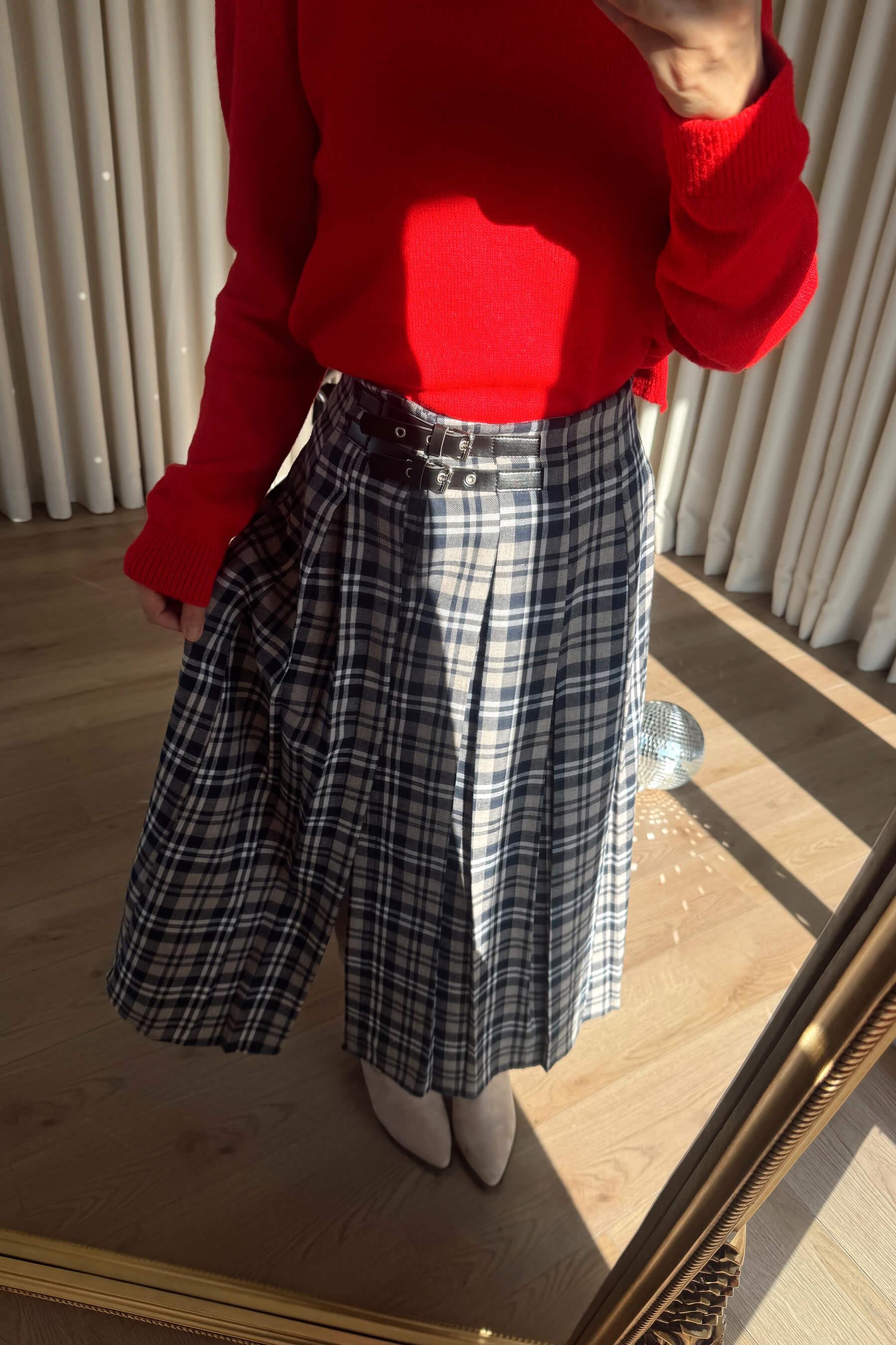 Lacivert Bej Ekoseli Yandan Yırtmaçlı Etek