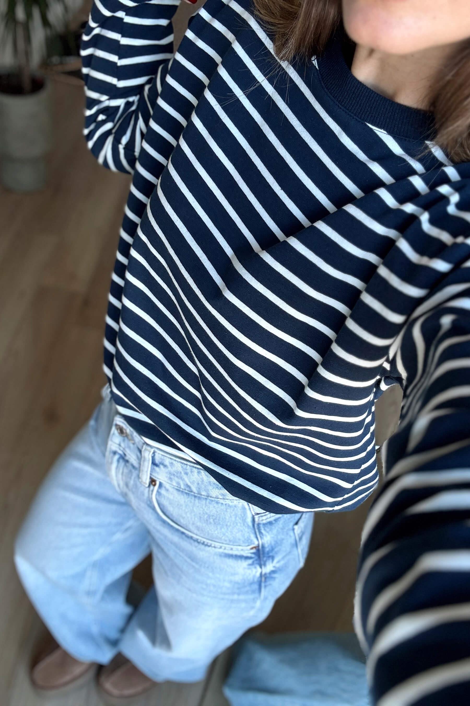 Lacivert Beyaz Çizgili Bisiklet Yaka Premium İnce Sweat