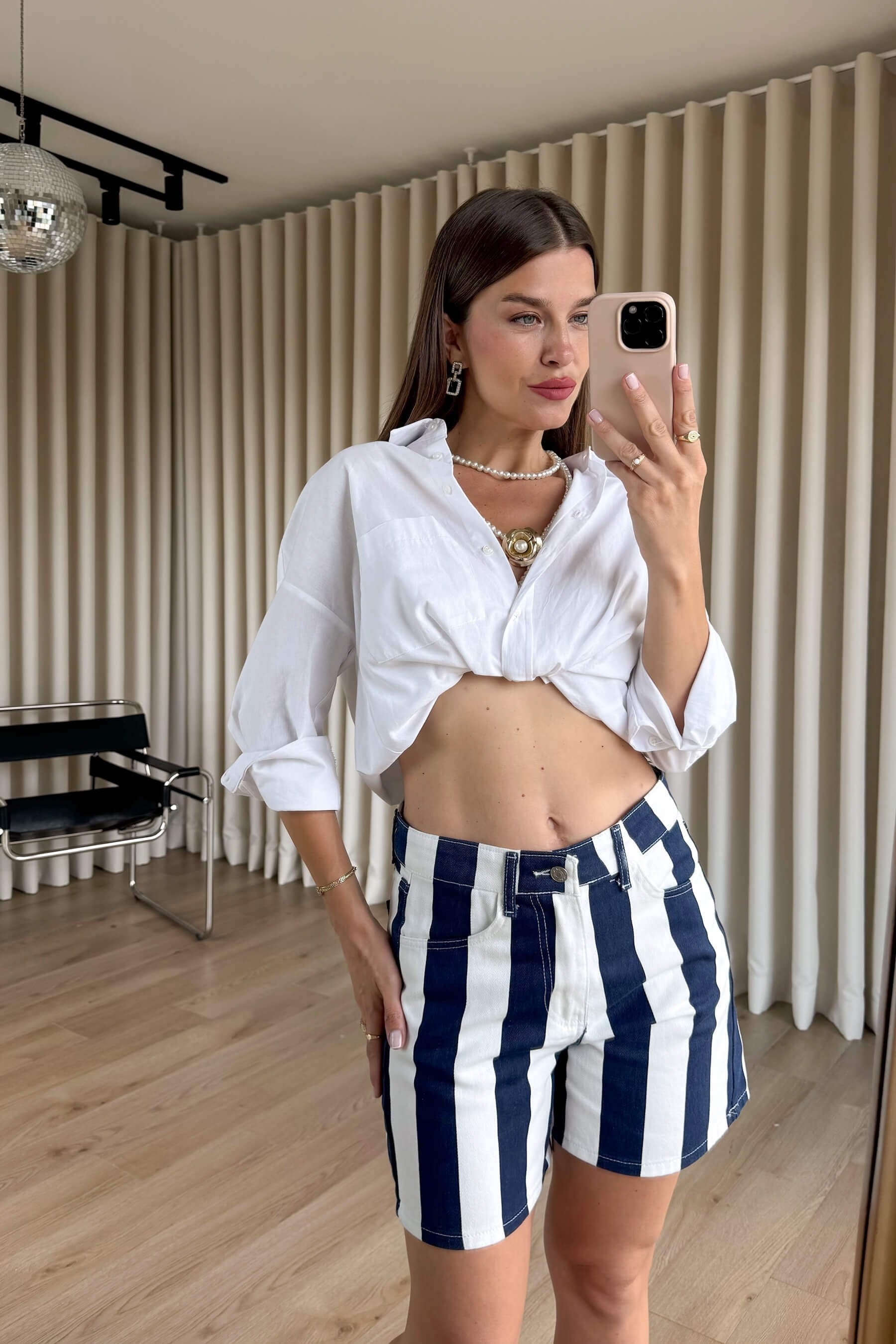 Lacivert Beyaz Şerit Desenli Denim Şort