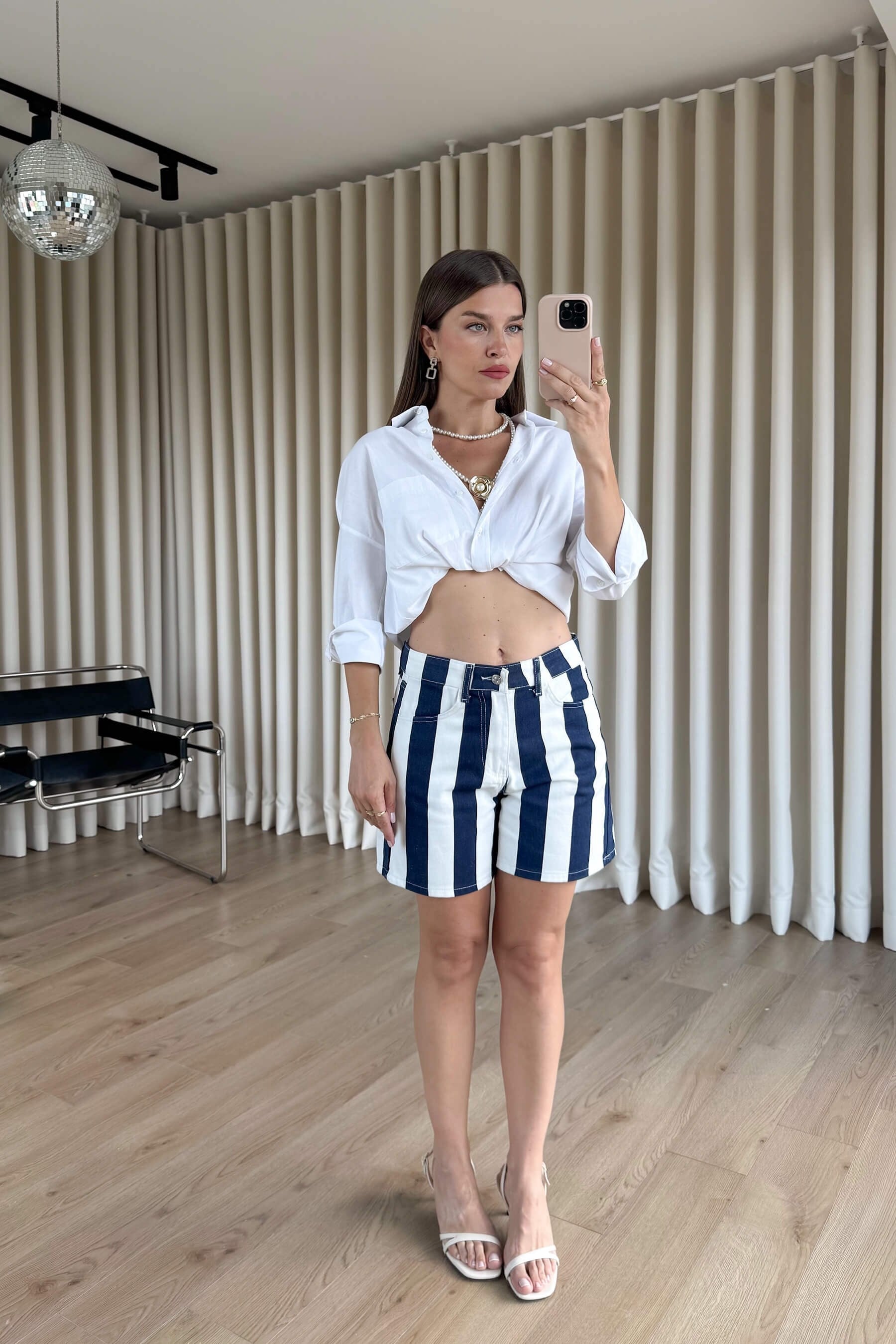 Lacivert Beyaz Şerit Desenli Denim Şort
