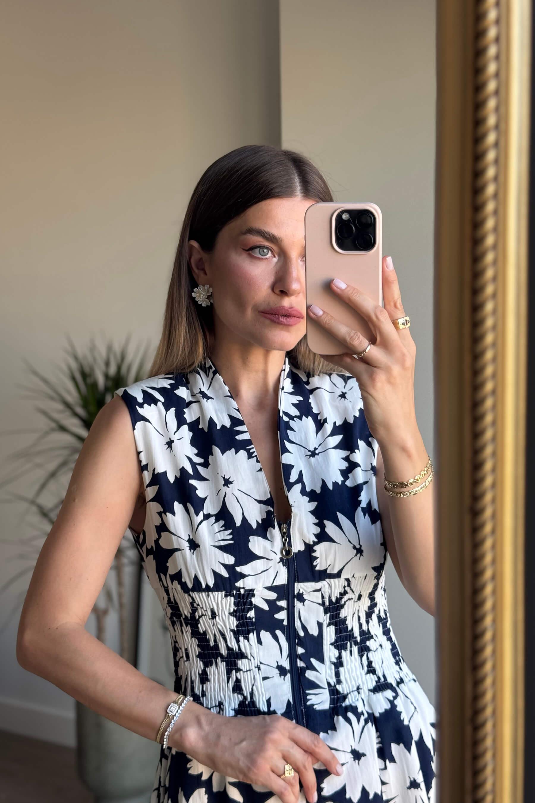 Lacivert Beyaz Zambak Desenli Gipeli Fermuarlı Vatkalı Elbise