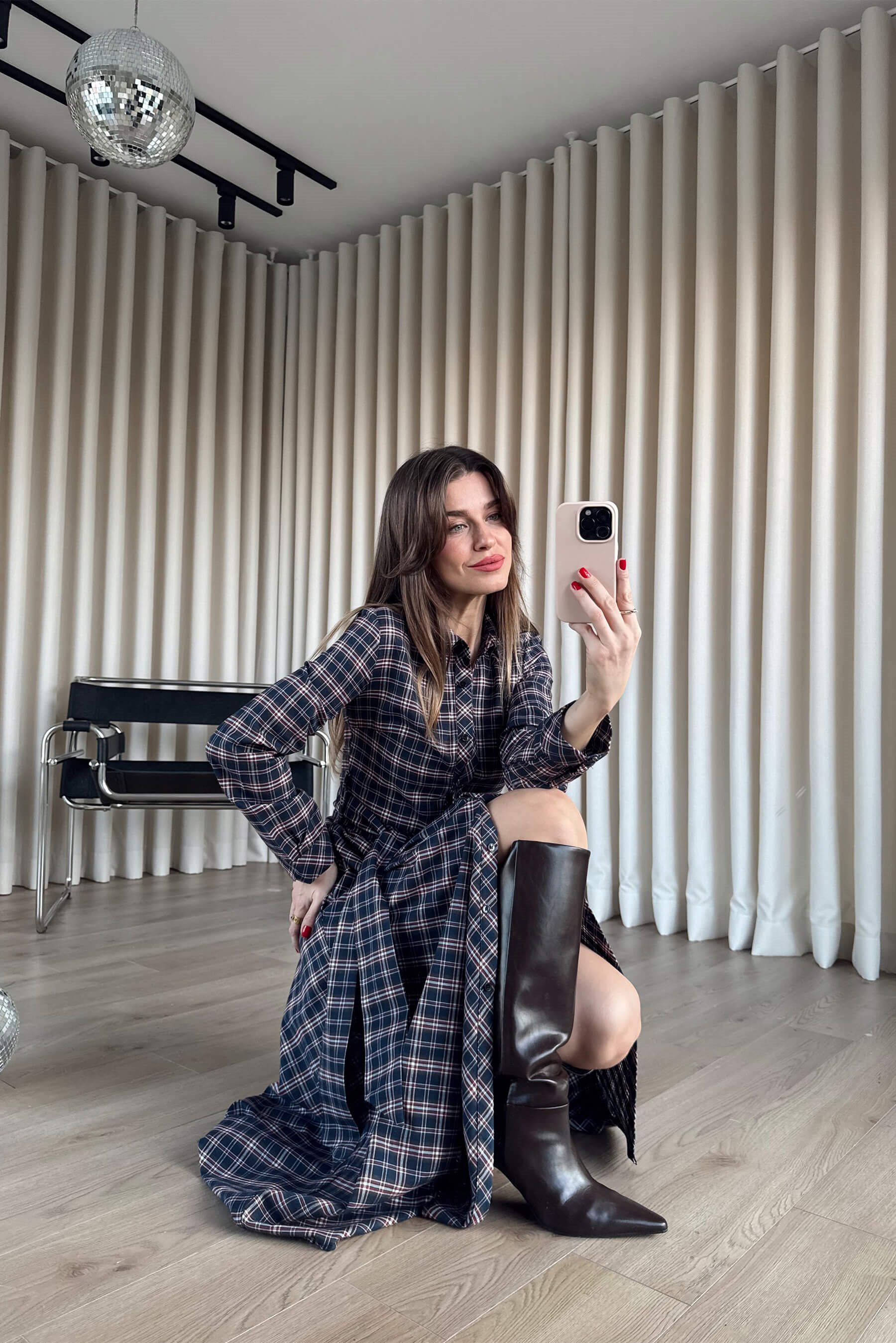 Lacivert Kırmızı Ekoseli Oversize Kuşaklı Maxi Boy Elbise