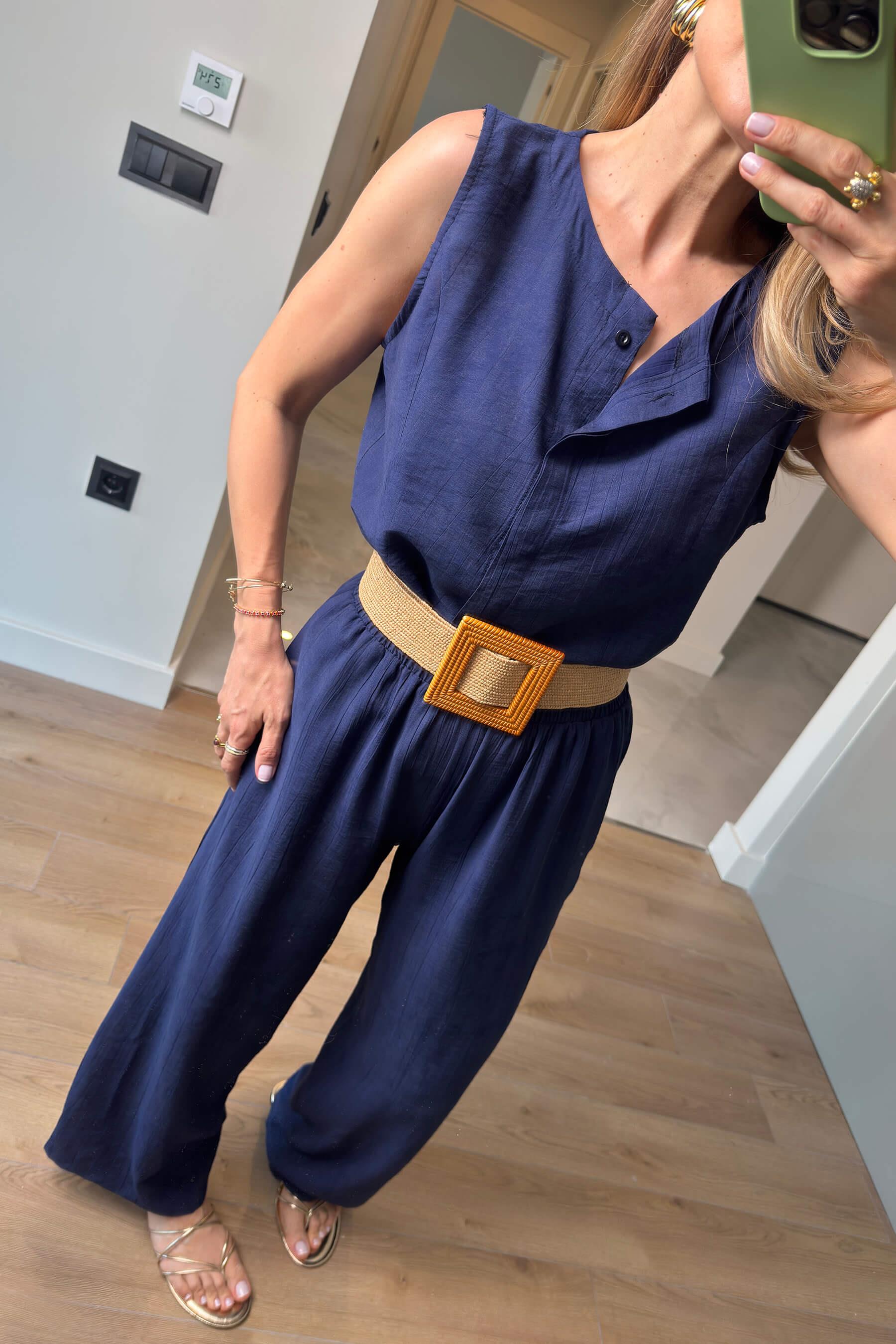 Lacivert Sıfır Kollu Önü Düğmeli Bol Paça Bluz Pantolon Takım