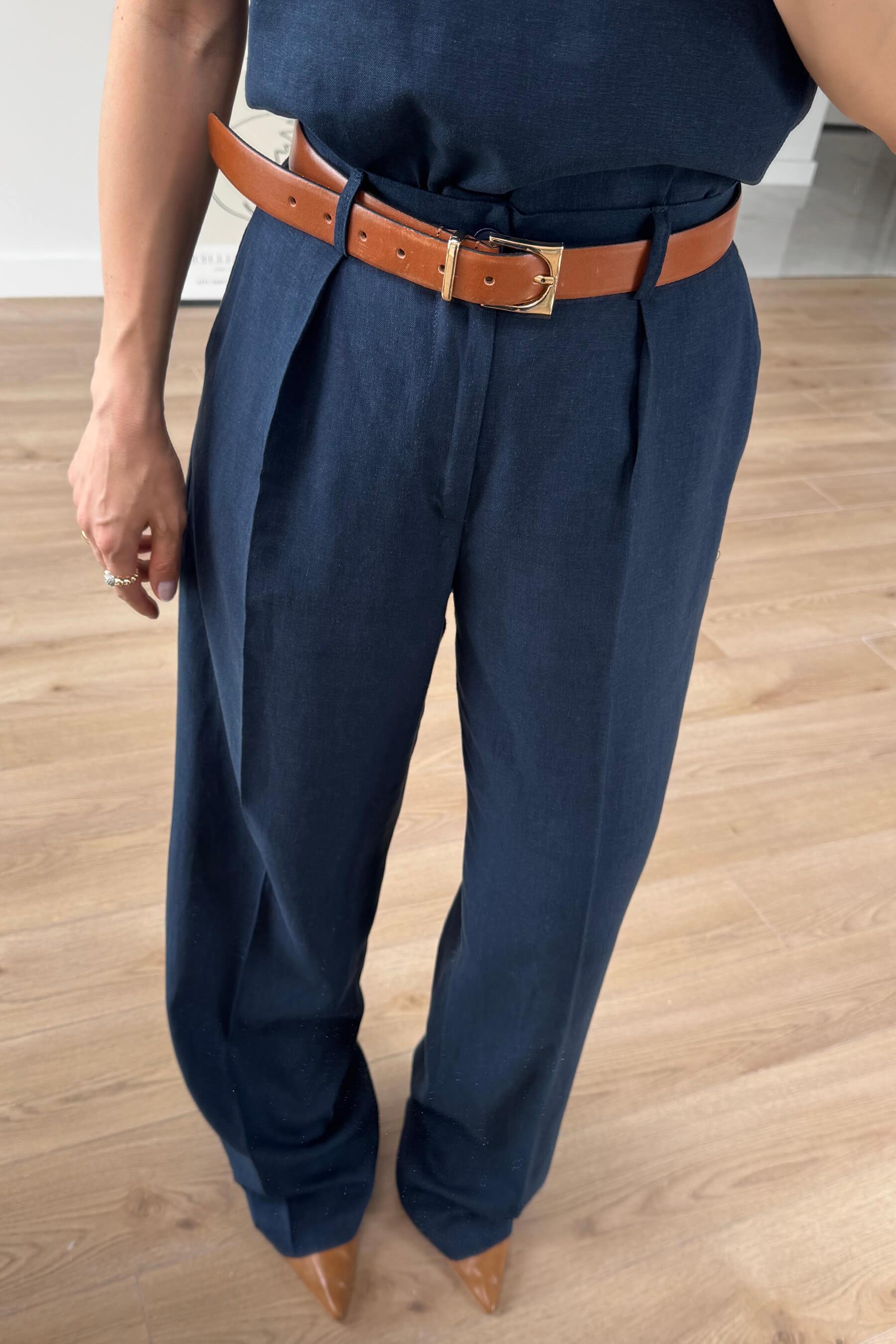 Lacivert Vatkalı Kolsuz Keten Bluz Pantolon Takım