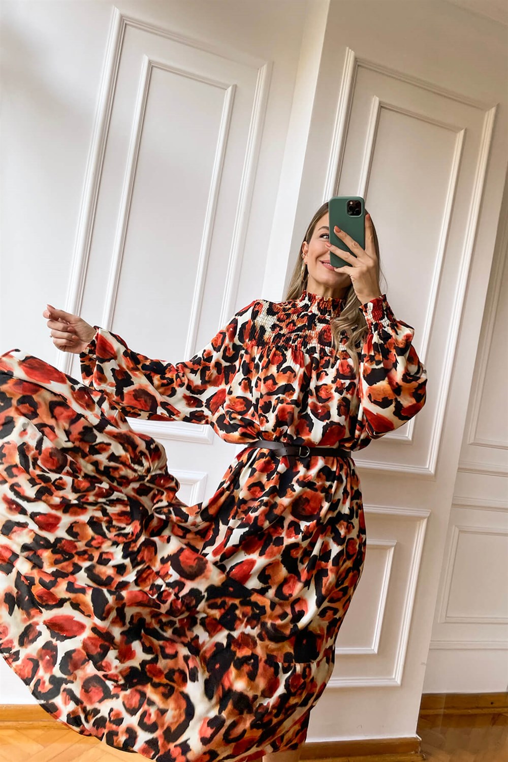 Leopar Desen Dik Yakalı Maksi Elbise