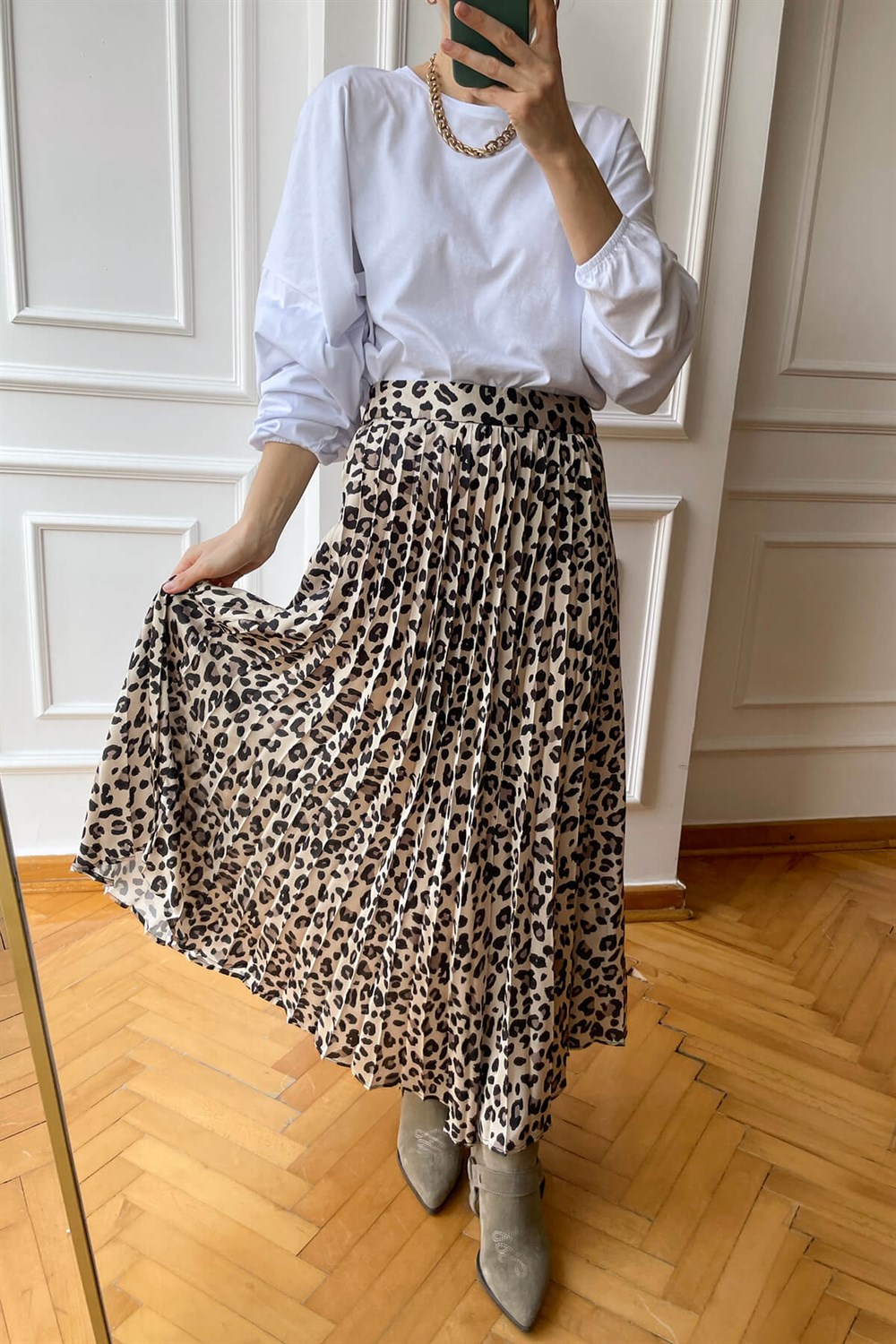 Leopar Desenli Pileli Saten Etek