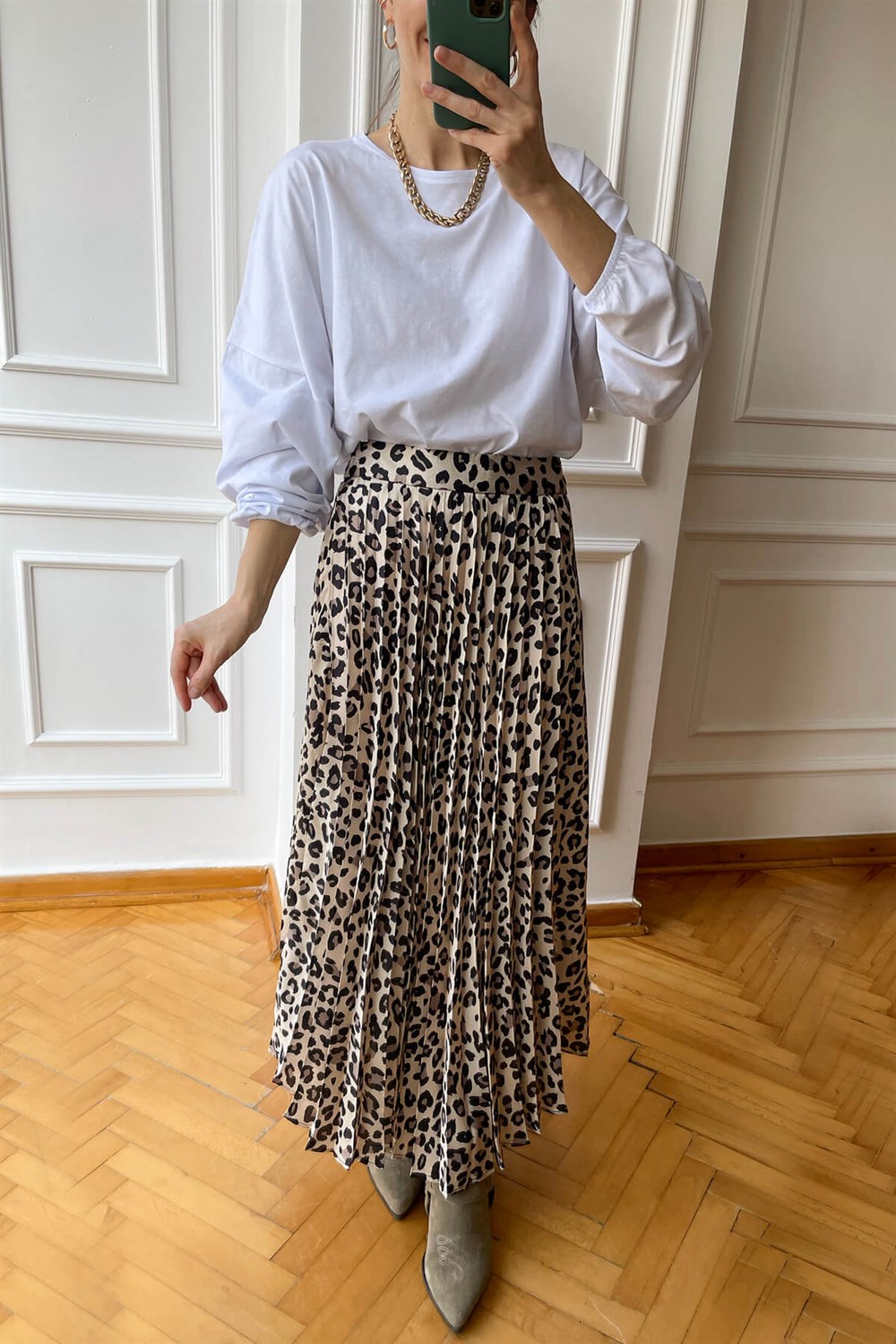 Leopar Desenli Pileli Saten Etek