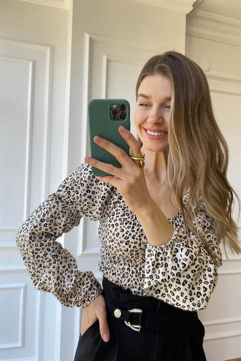 Leopar Drapeli Crop Bluz