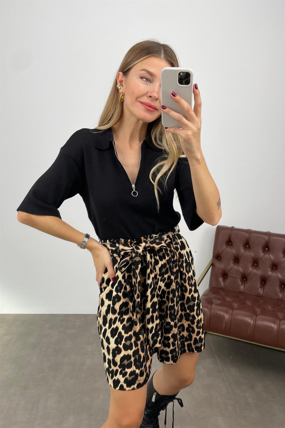 Leopar Kuşaklı Şort