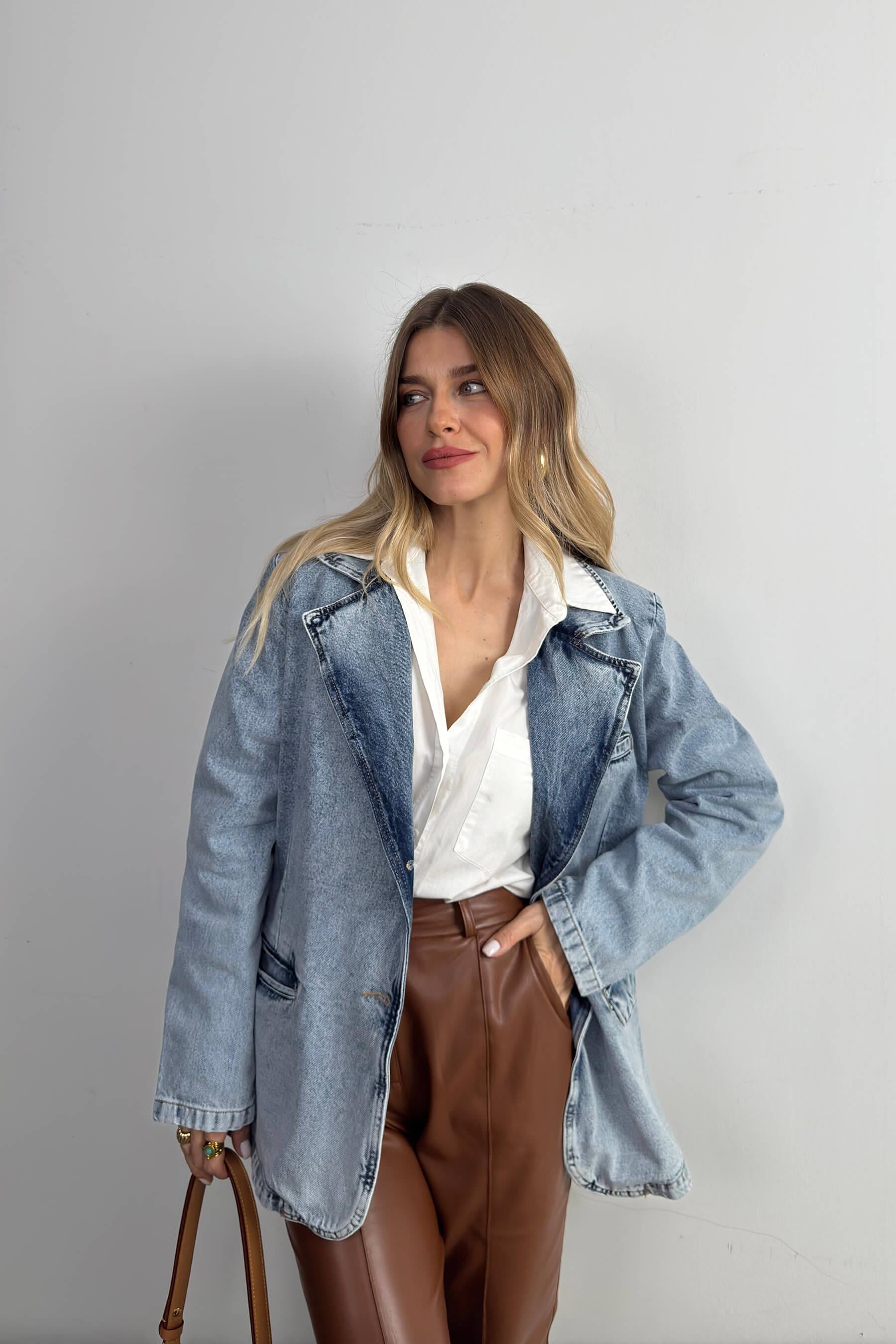 Mavi Önü Düğmeli Kot Blazer Ceket