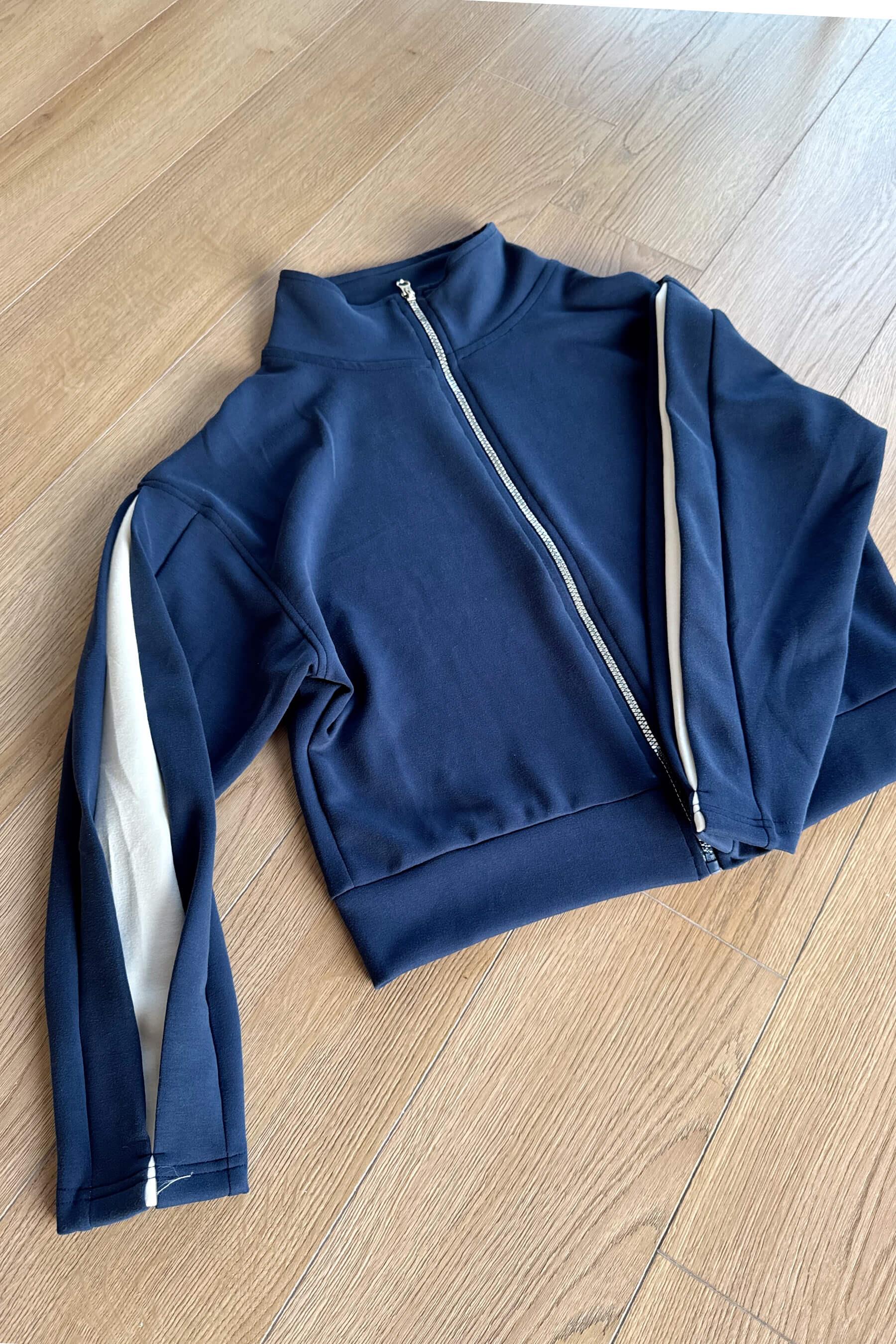 Mavi Şerit Detaylı Fermuarlı Modal Eşofman Takımı