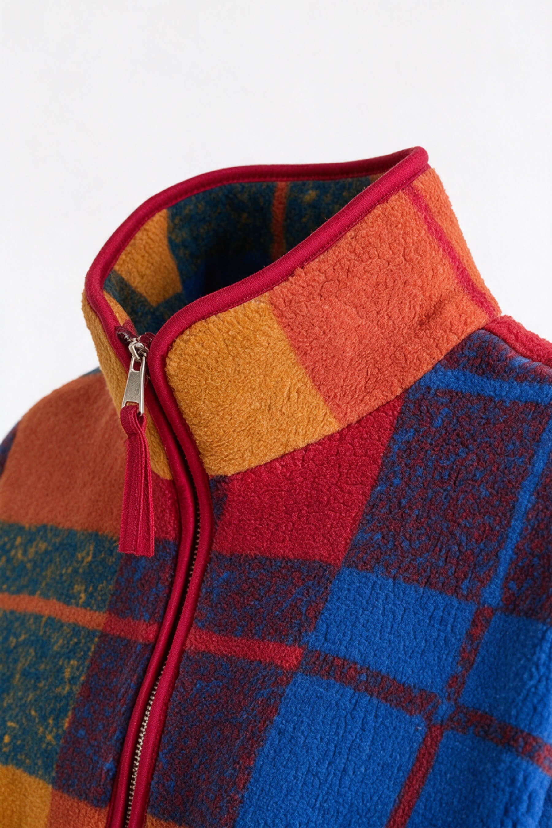 Mavi Turuncu Kırmızı Biyeli Fermuarlı Oversize Peluş Sweatshirt.  ÖN SİPARİŞE AÇILMIŞTIR. 15.10.2026 TARİHİNDE KARGOYA VERİLECEKTİR.