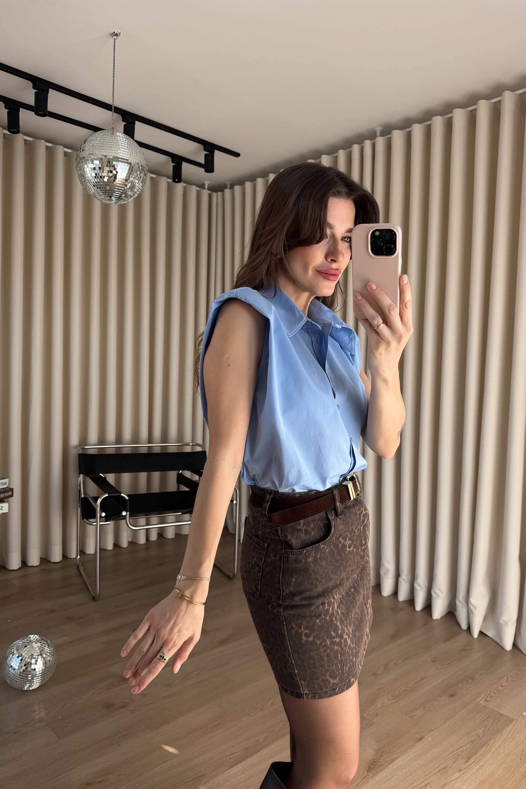 Mavi Vatkalı Sıfır Kol Gömlek
