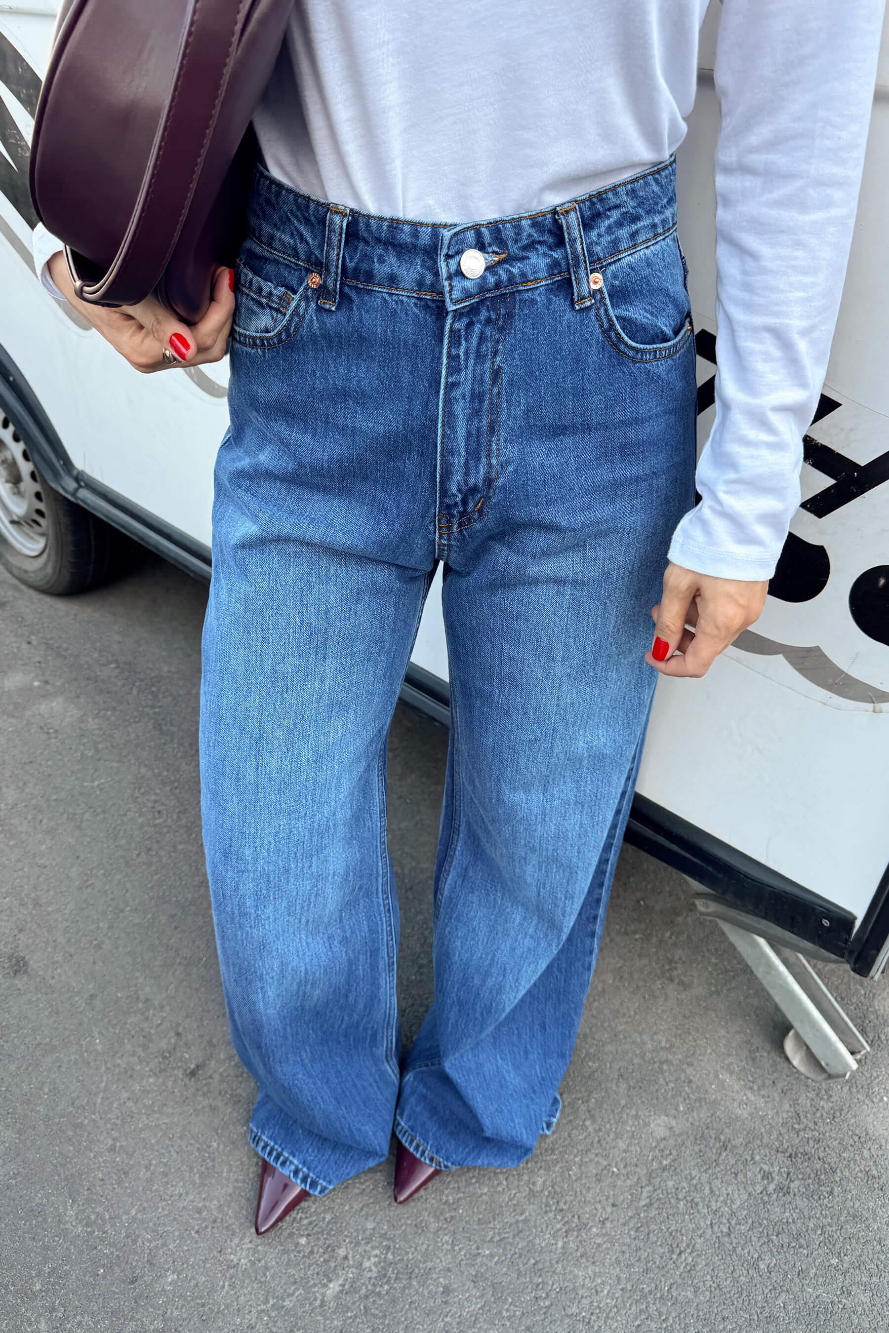 Mavi Yıkamalı Wide Leg Jean