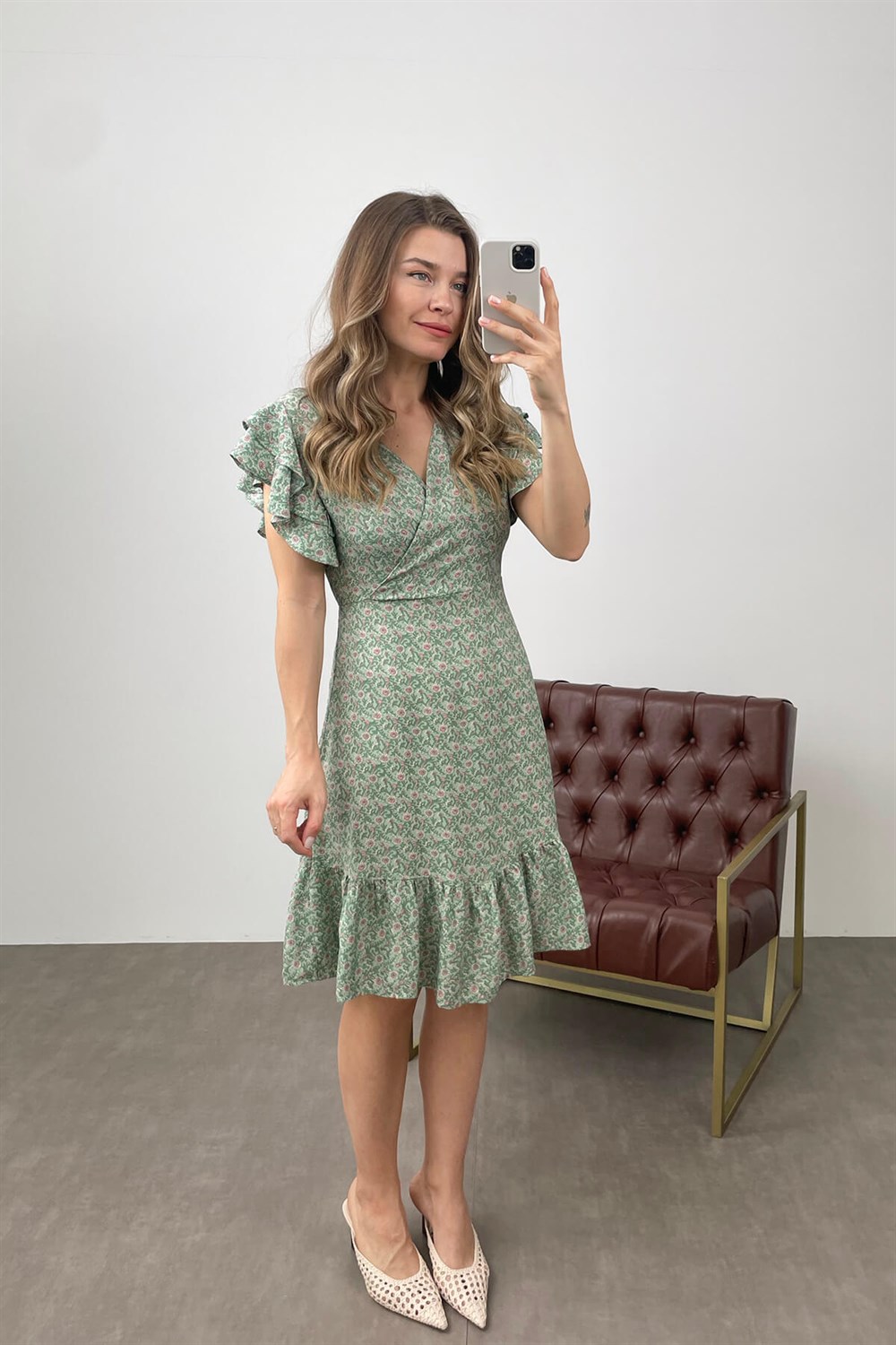 Mint Kolları Volanlı Kruvaze Elbise