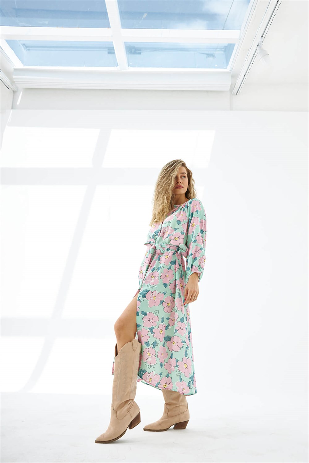 Mint Pembe Çiçekli Kuşaklı Elbise