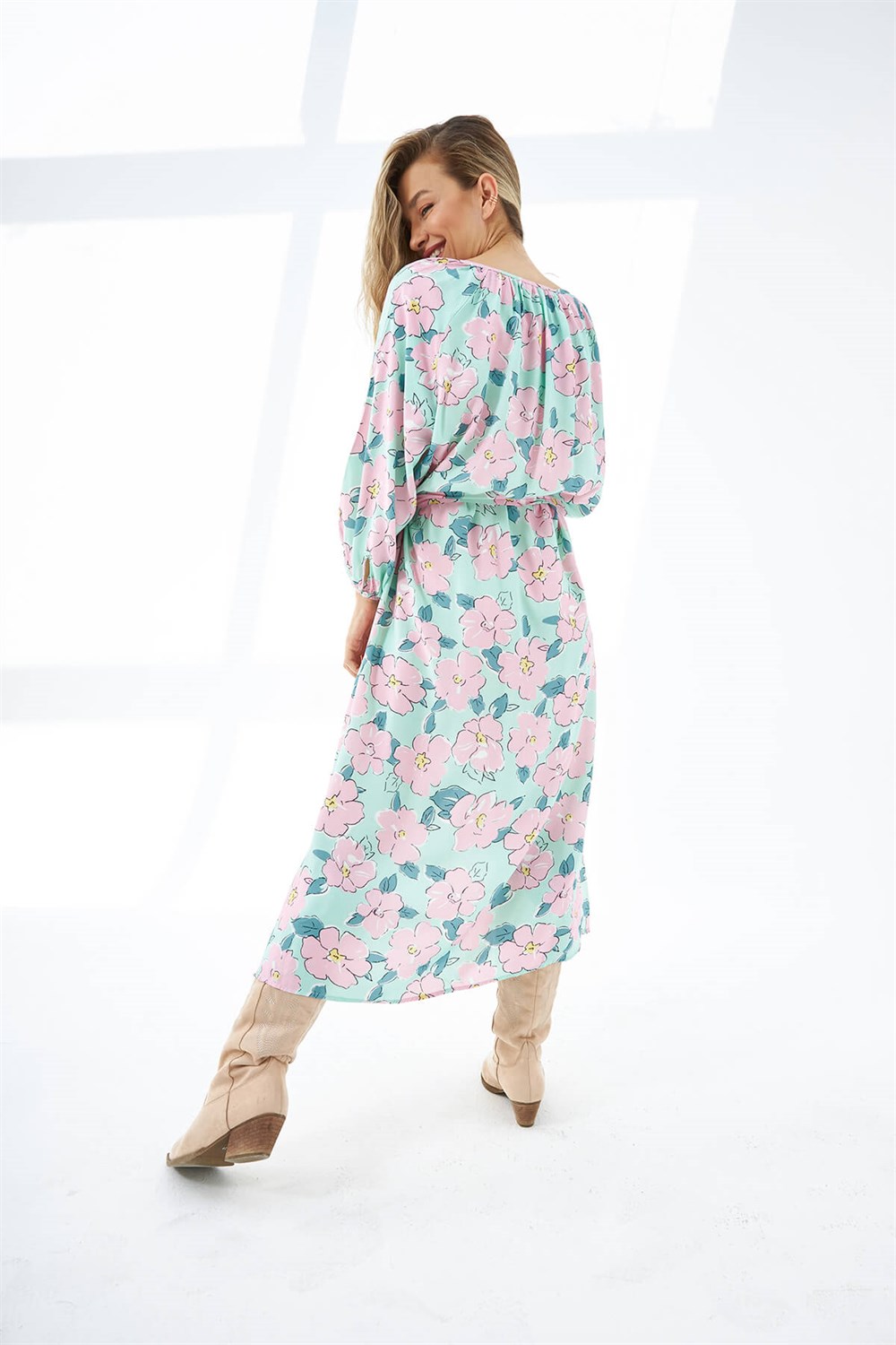 Mint Pembe Çiçekli Kuşaklı Elbise