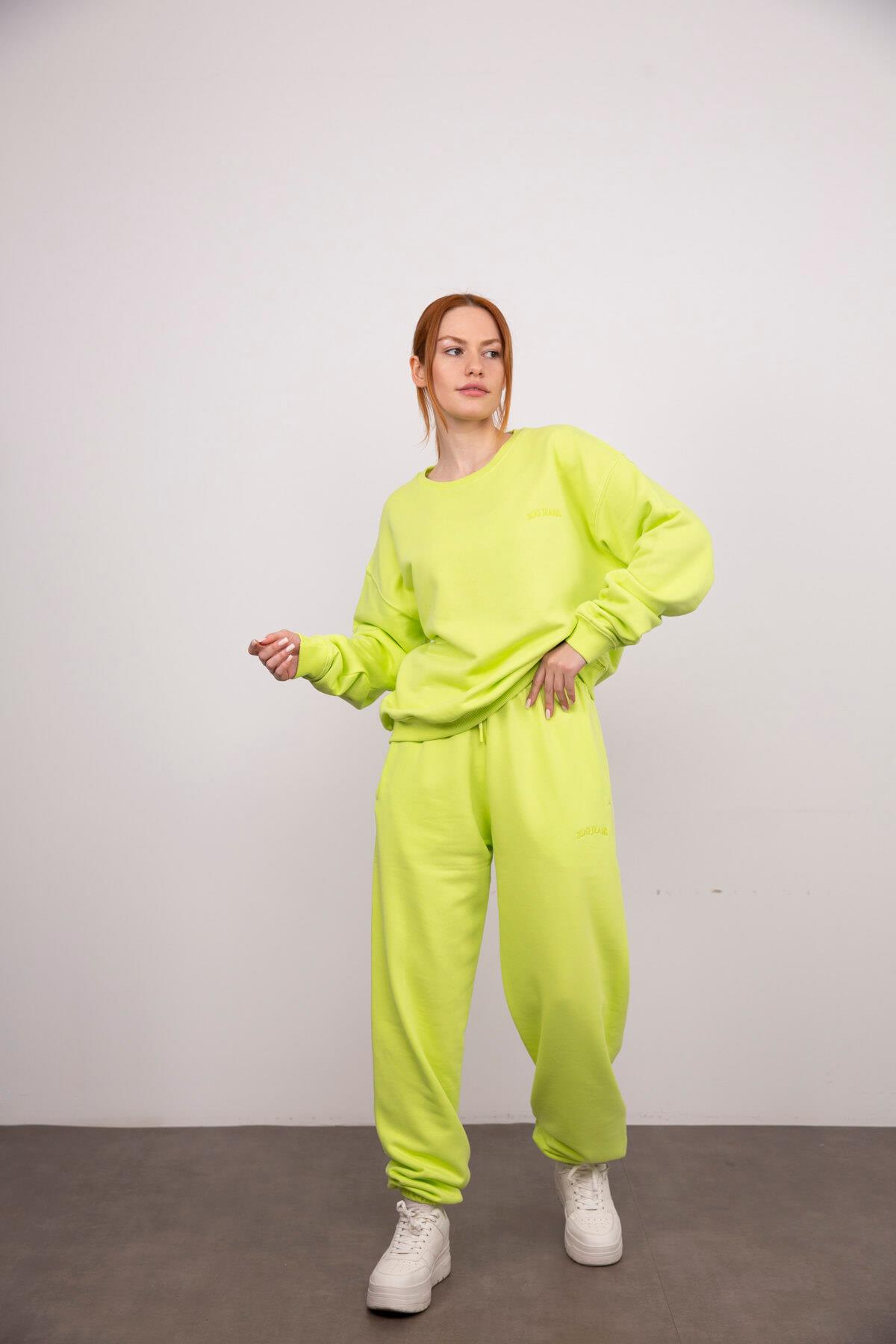 Neon Yeşili Eşofman Takımı