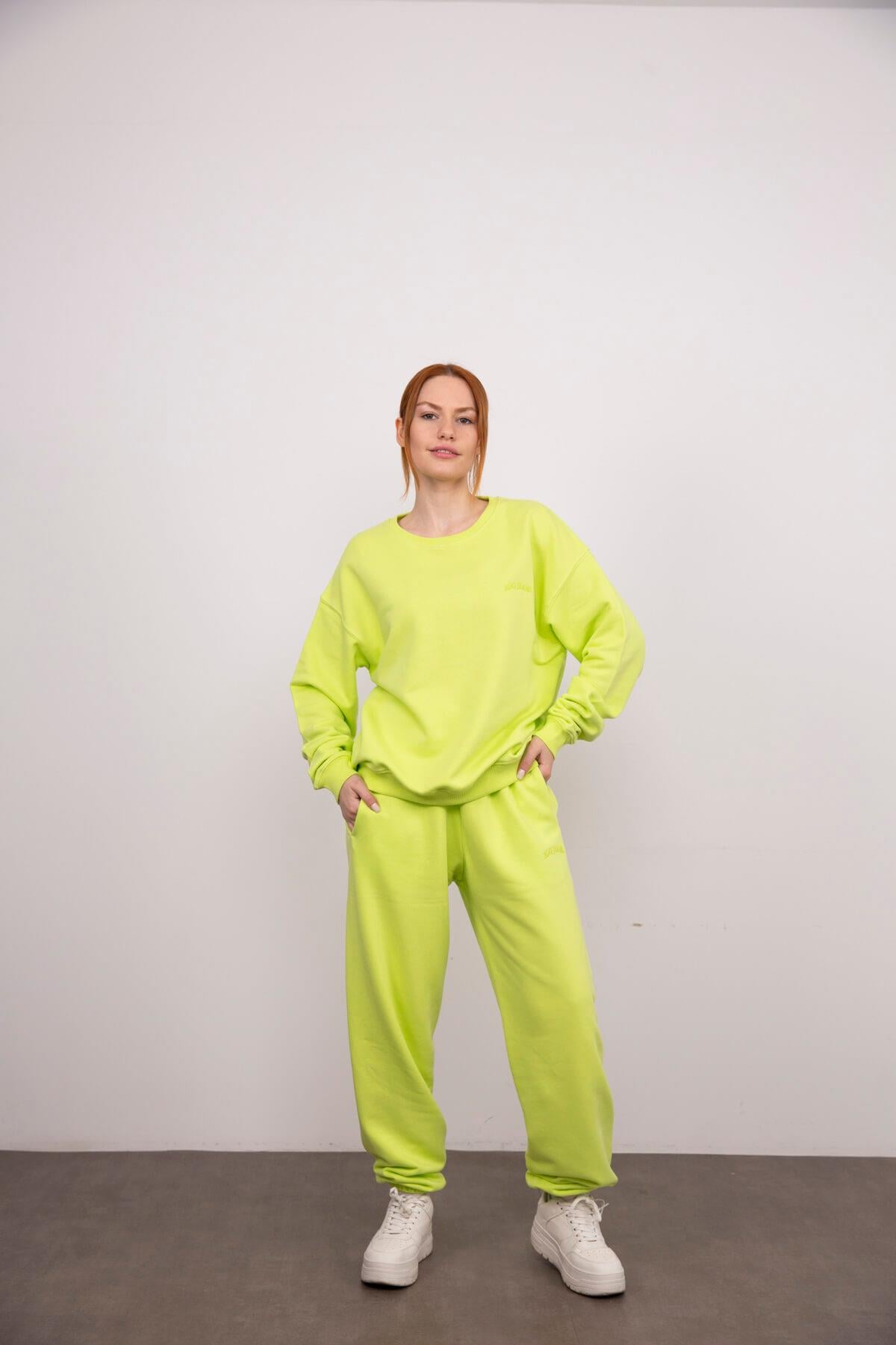 Neon Yeşili Eşofman Takımı