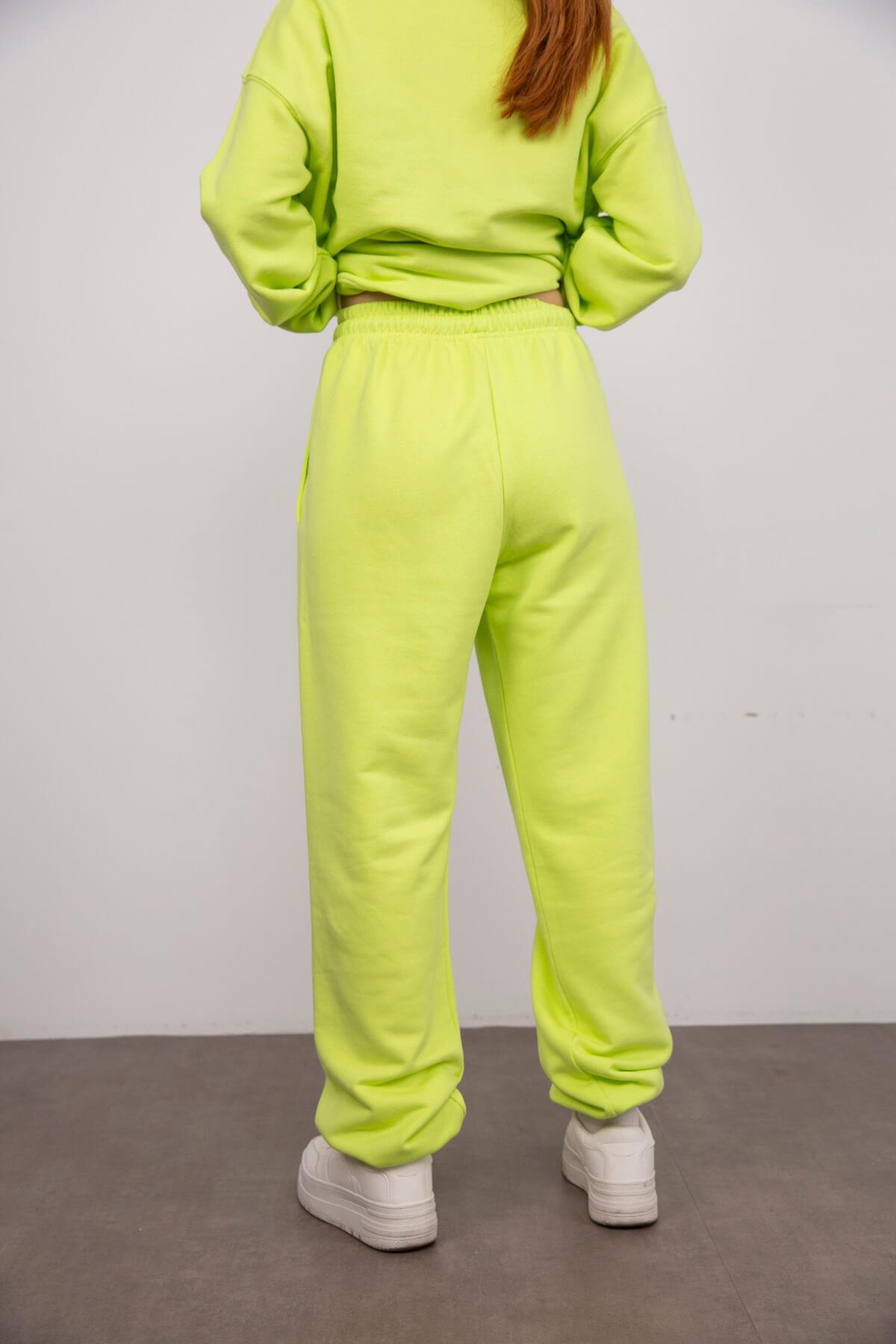 Neon Yeşili Eşofman Takımı