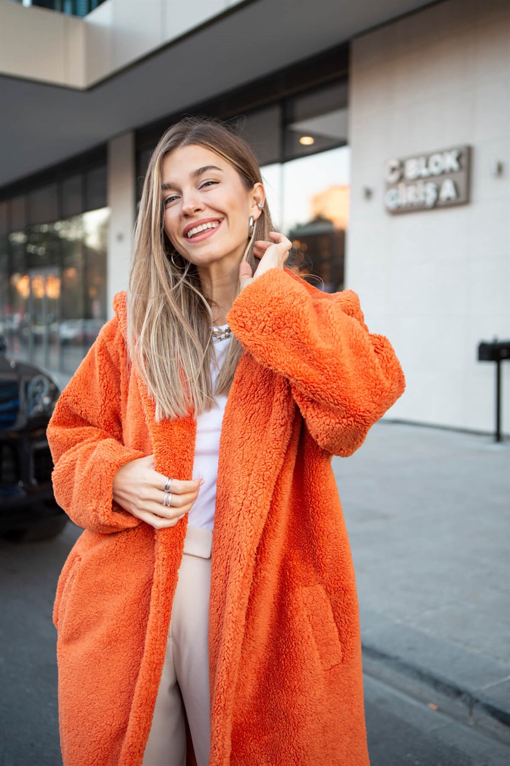 Oranj Astarlı Peluş Kaban