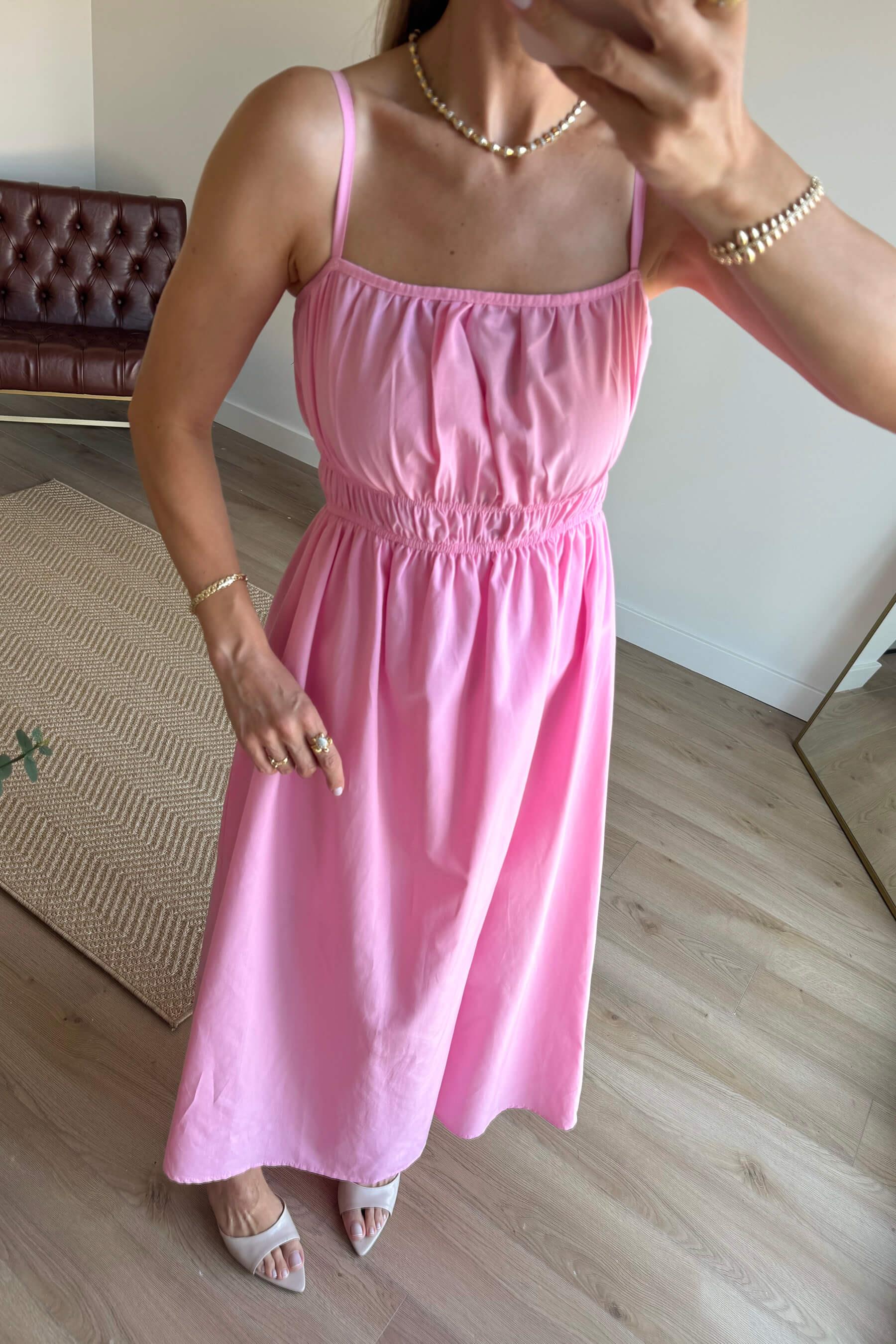 Pembe Askılı Önü Gipeli Elbise